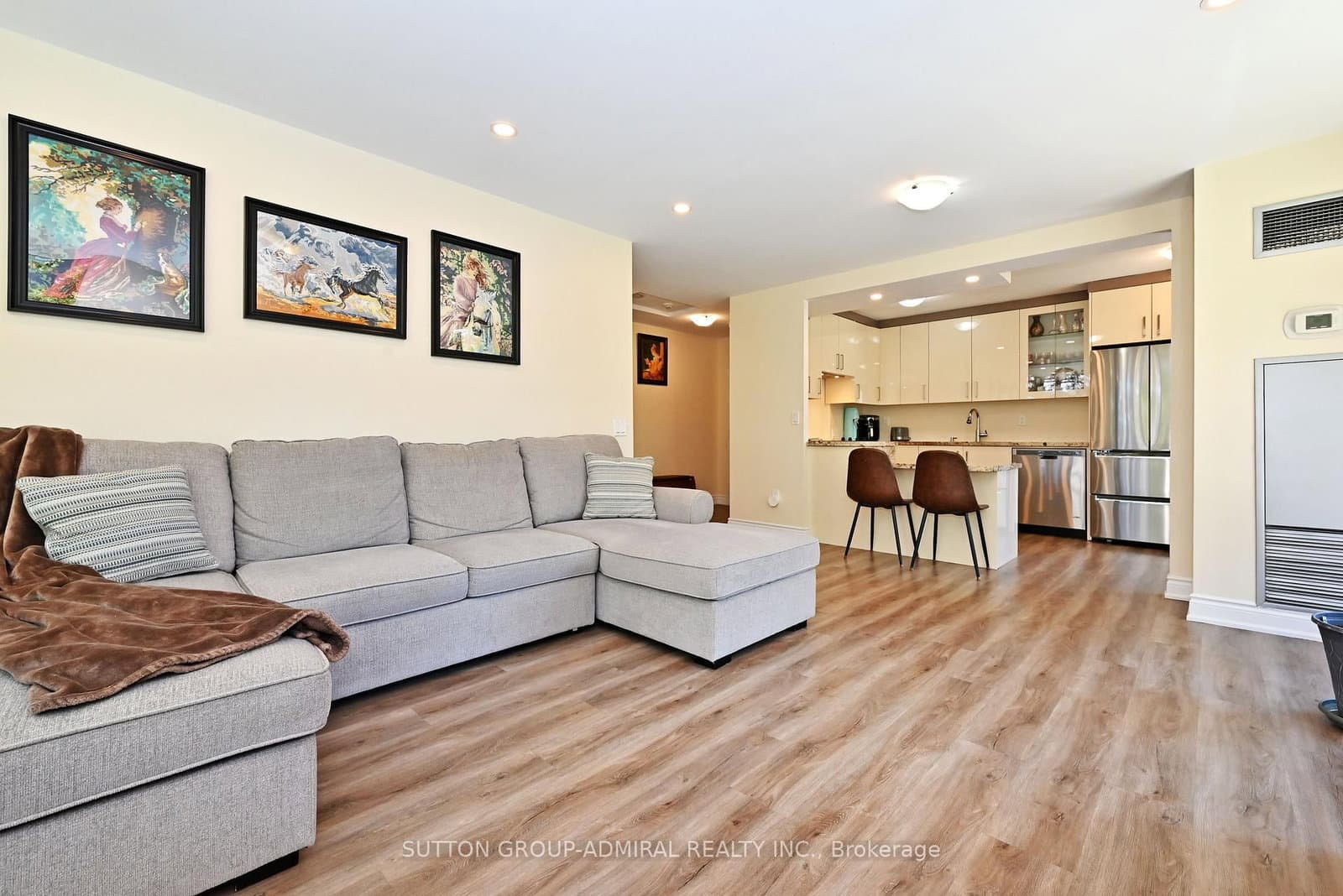 91 Townsgate Drive, Unit 203 thumbnail 14