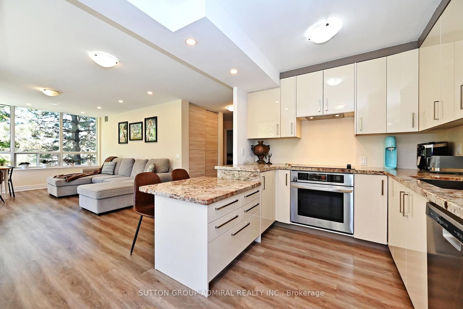 91 Townsgate Drive, Unit 203 thumbnail 21
