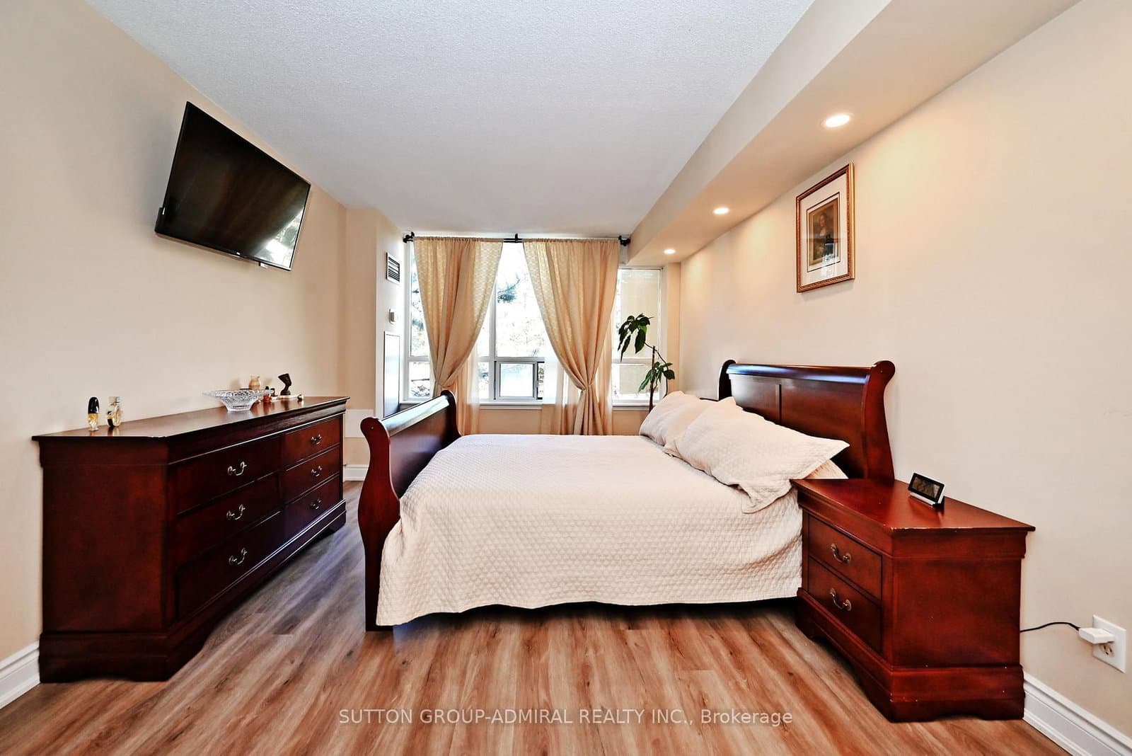 91 Townsgate Drive, Unit 203 thumbnail 25