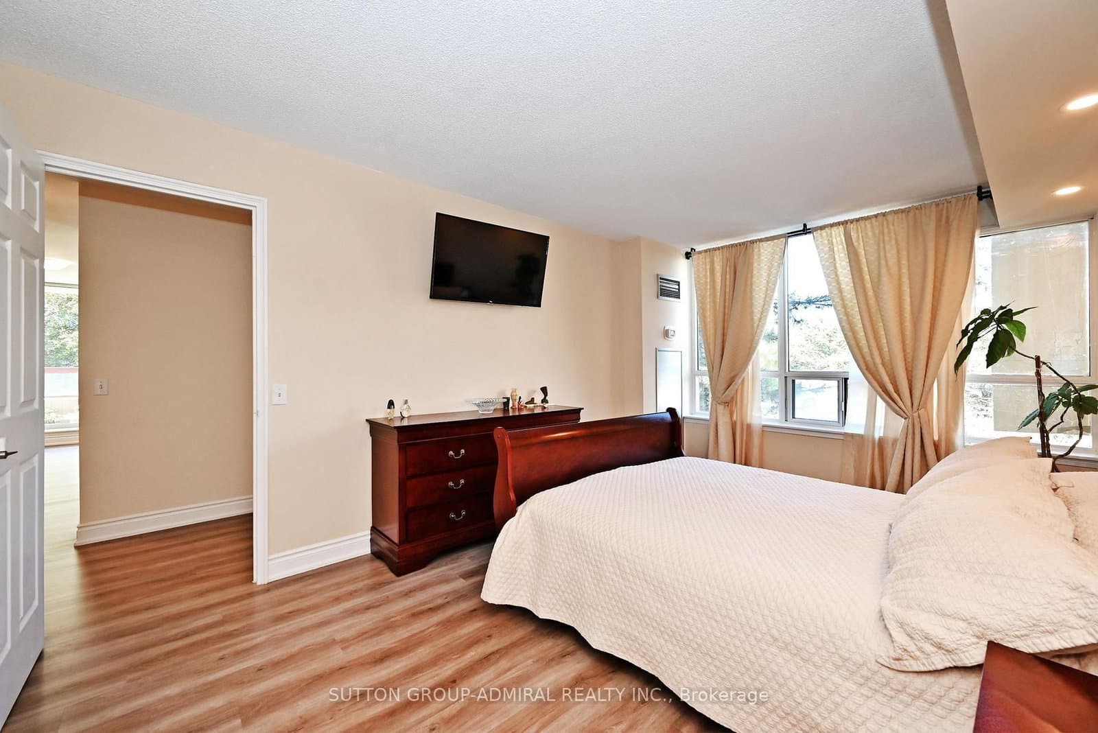 91 Townsgate Drive, Unit 203 thumbnail 26
