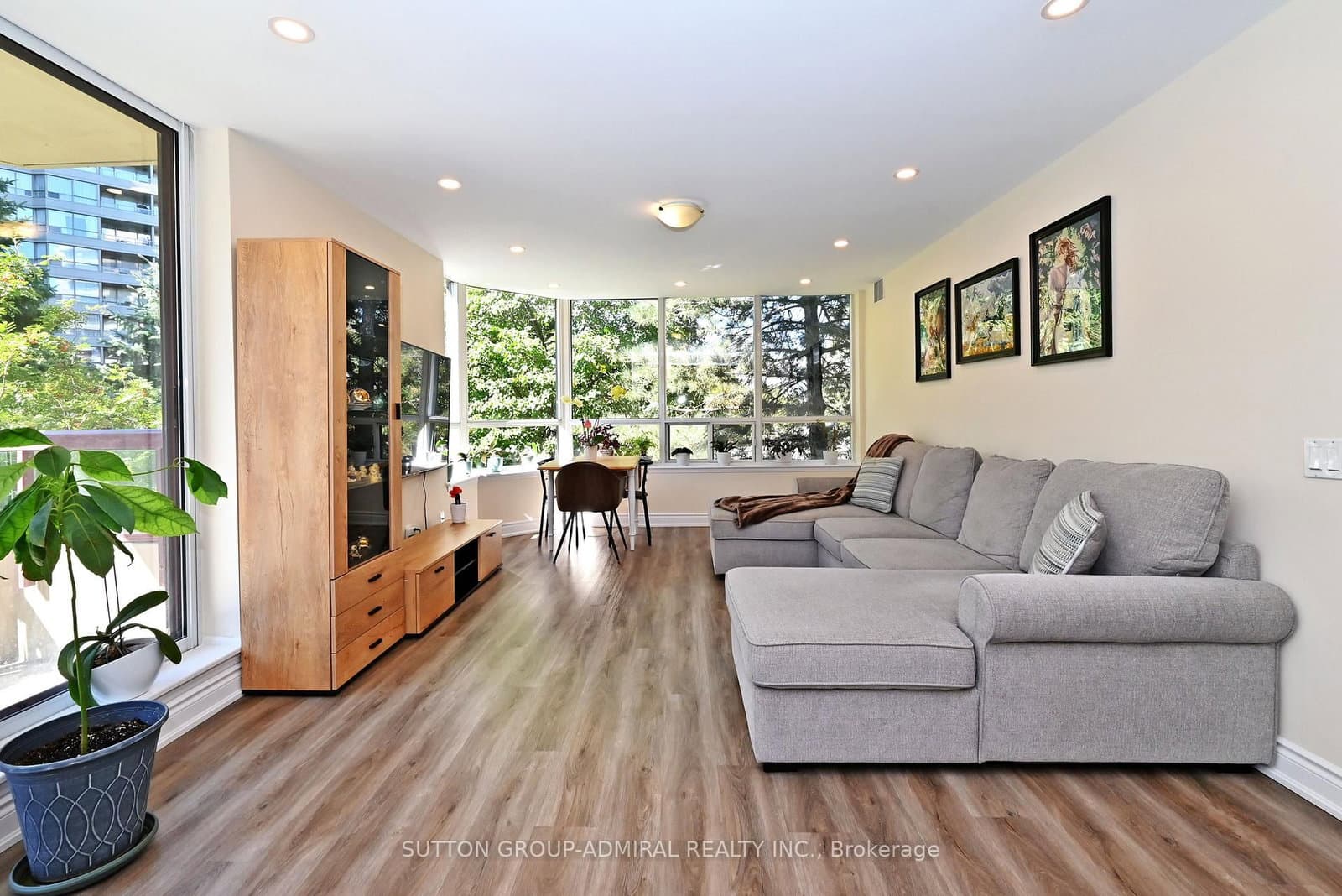 91 Townsgate Drive, Unit 203 thumbnail 5