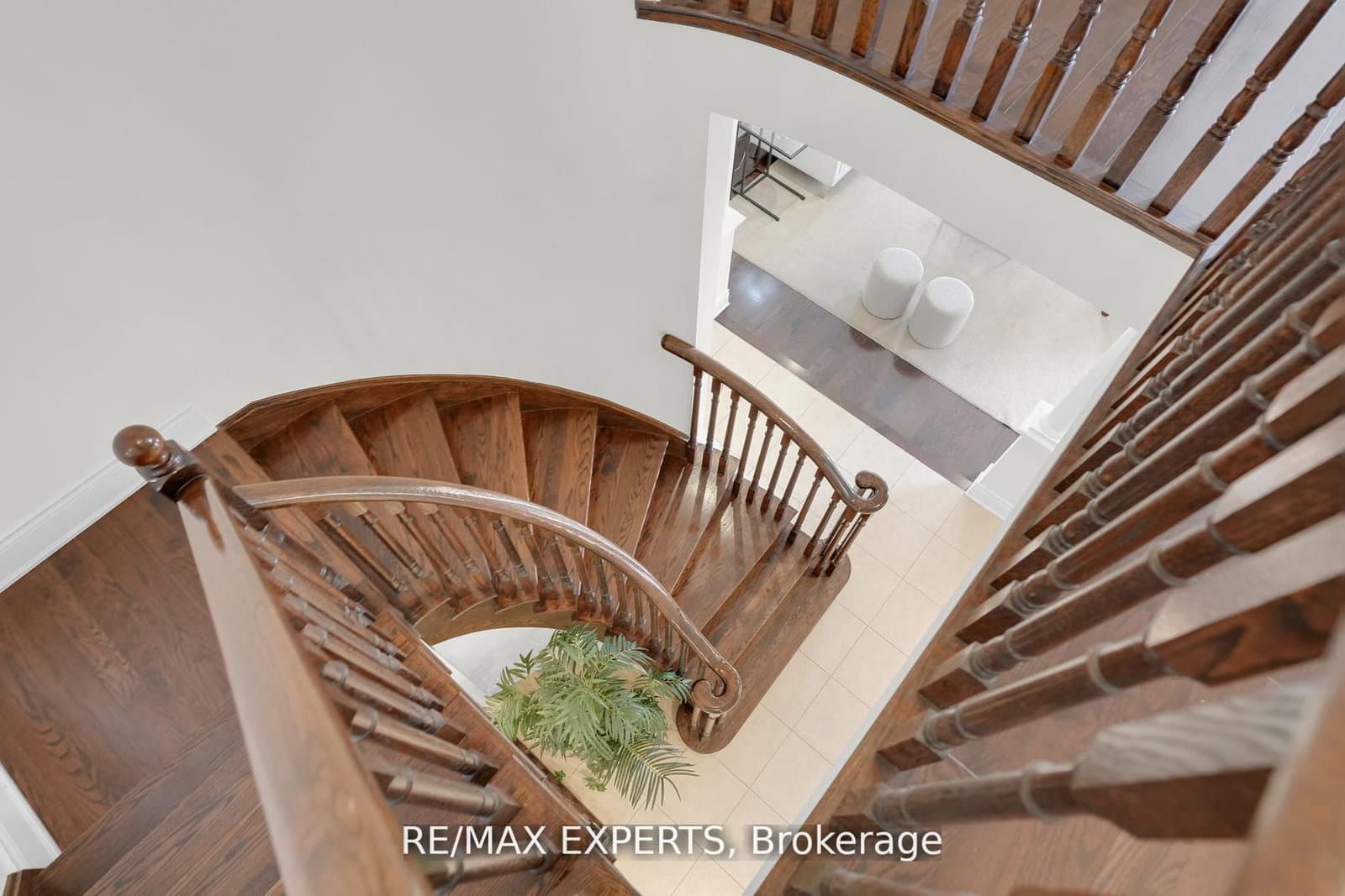 134 Orleans Circle thumbnail 30
