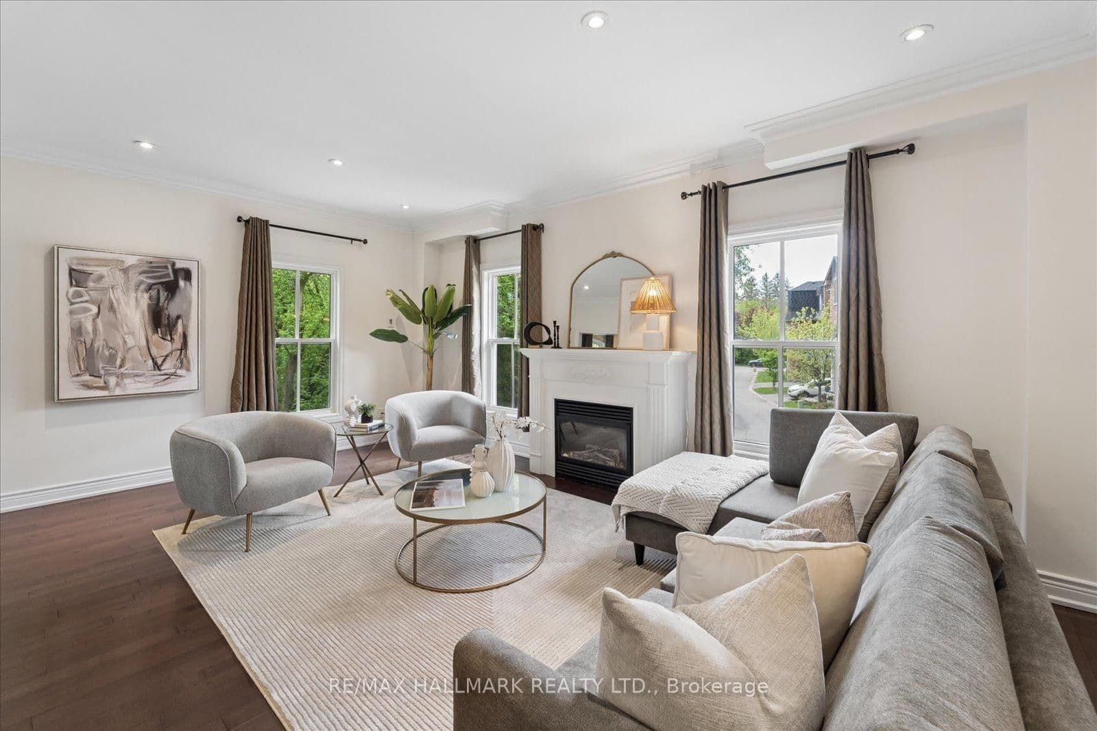 13 E J Lennox Way thumbnail 15