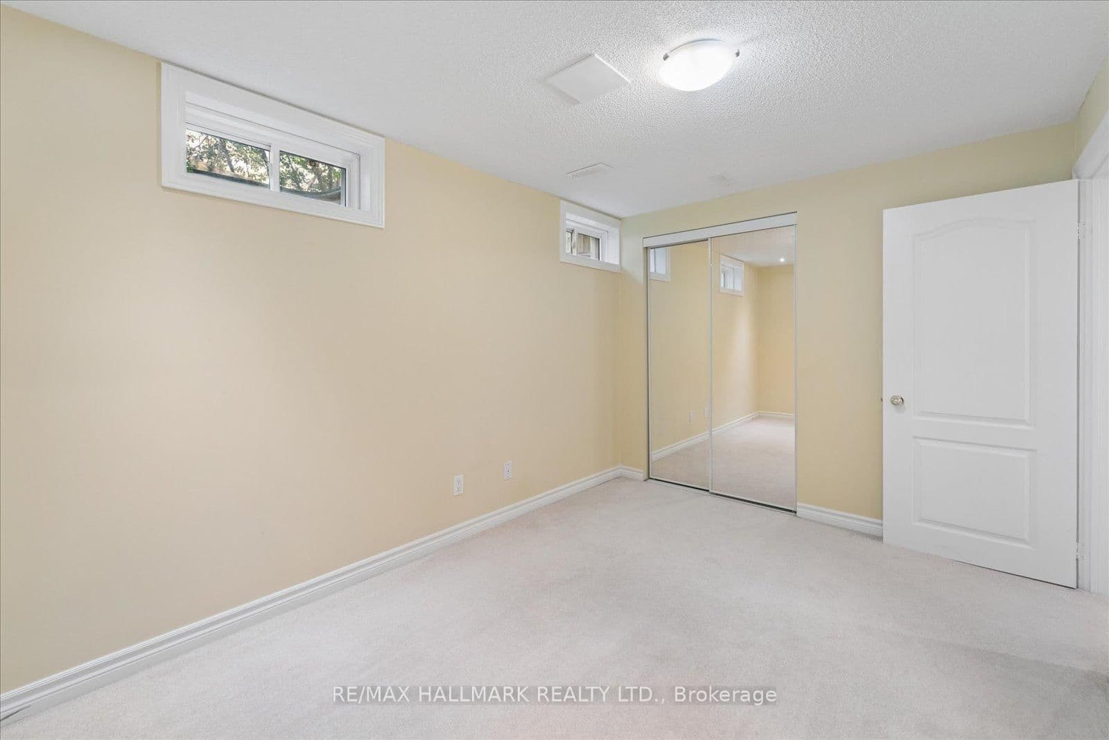 13 E J Lennox Way thumbnail 41
