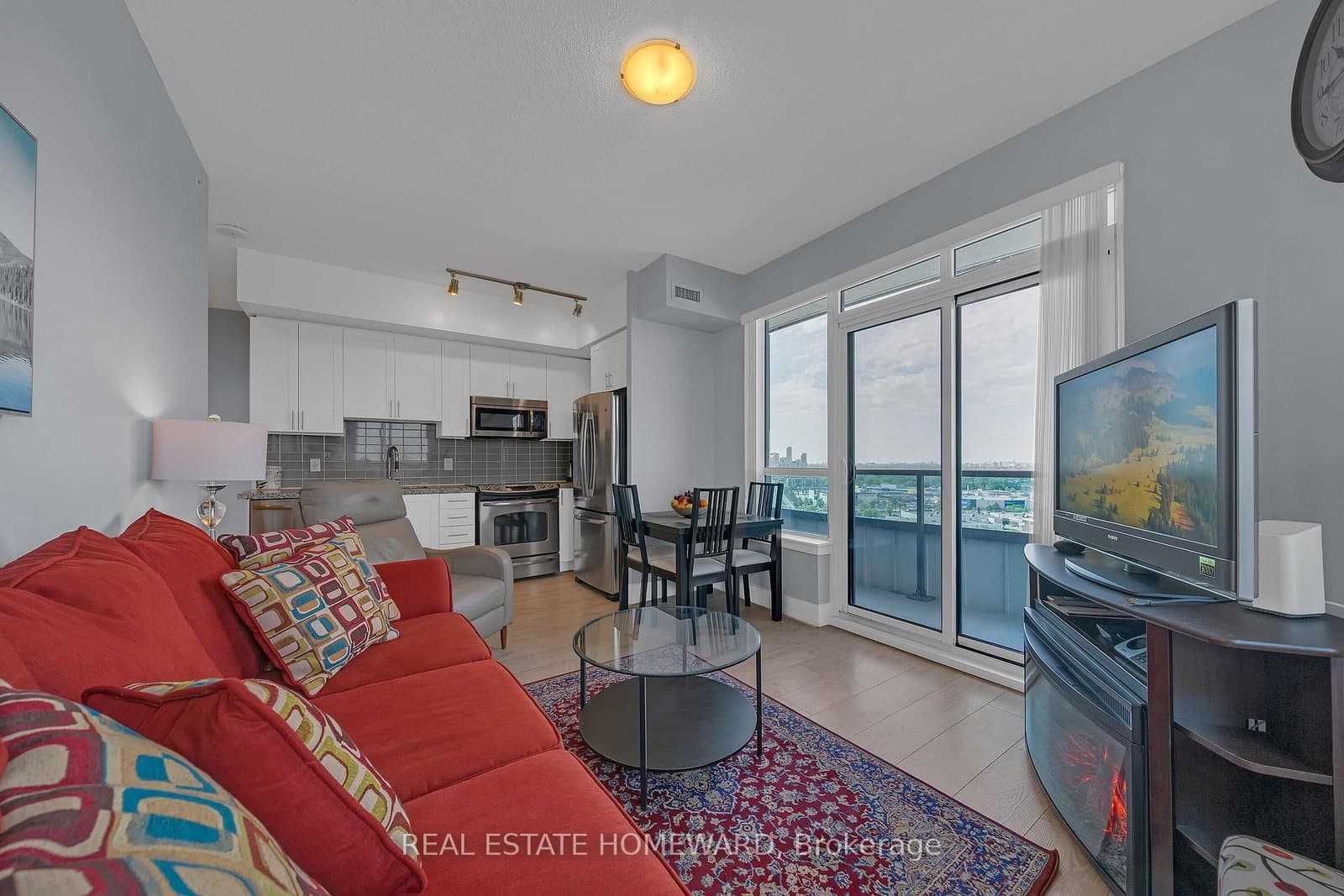 7161 Yonge Street, Unit 1525 thumbnail 10