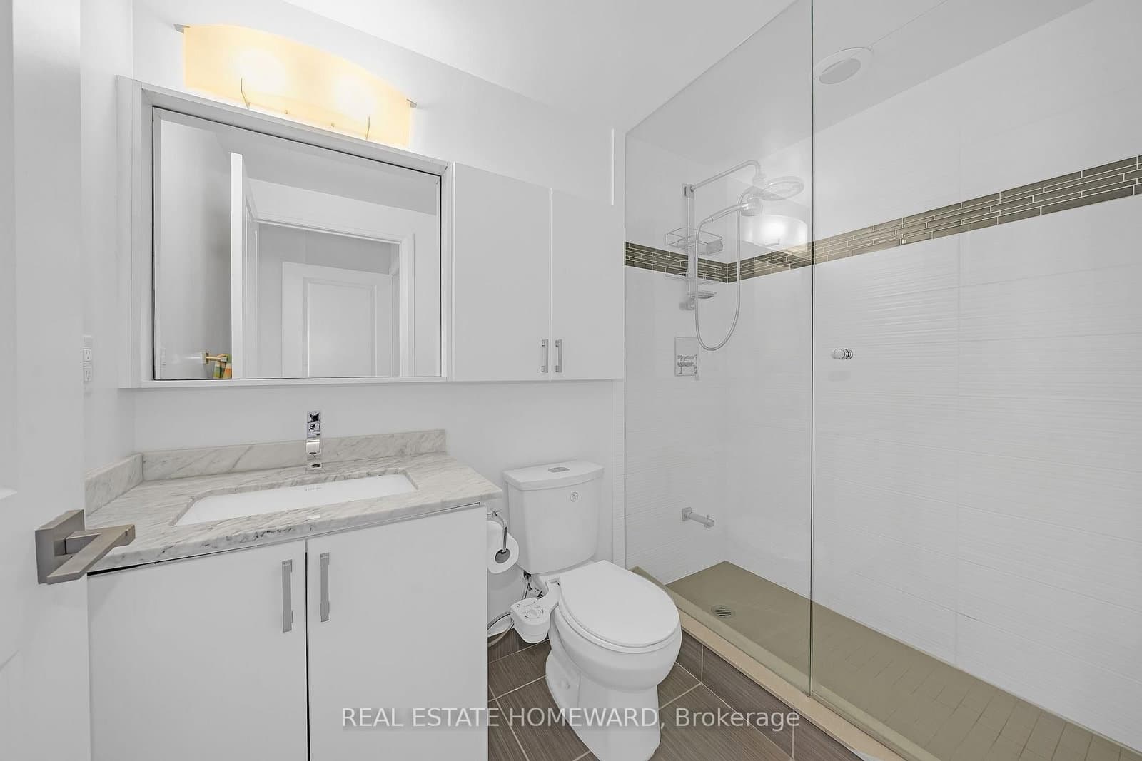 7161 Yonge Street, Unit 1525 thumbnail 17
