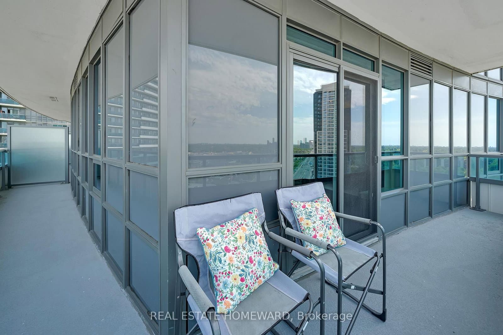7161 Yonge Street, Unit 1525 thumbnail 20