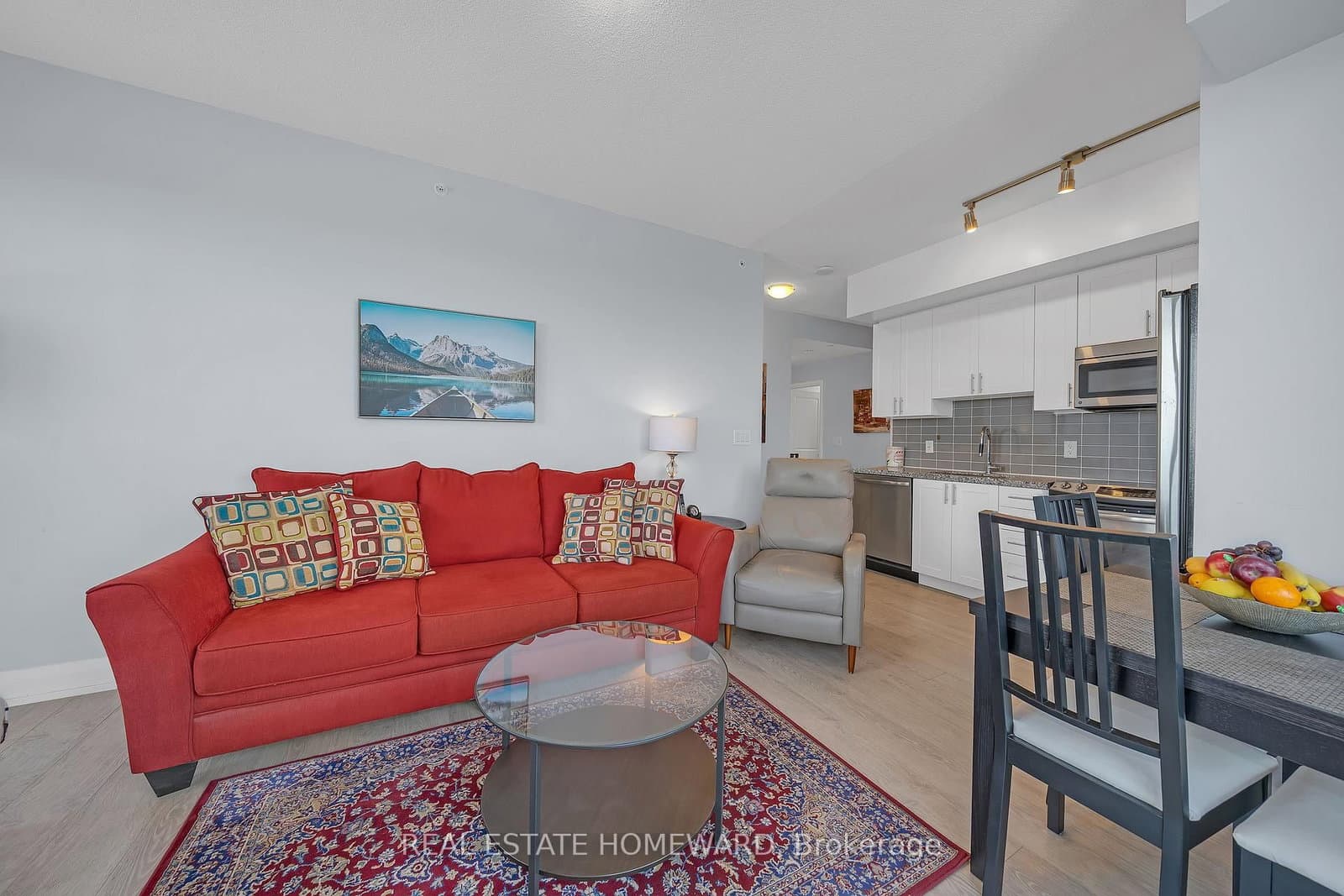 7161 Yonge Street, Unit 1525 thumbnail 8