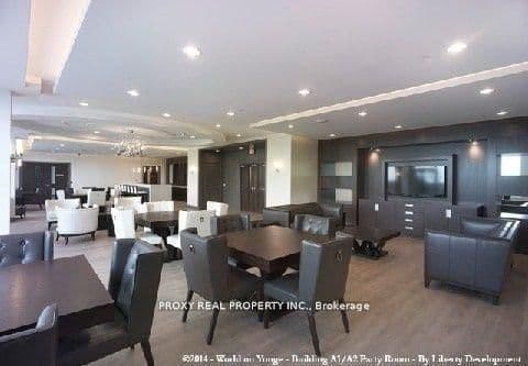 7165 Yonge Street, Unit 426 thumbnail 11