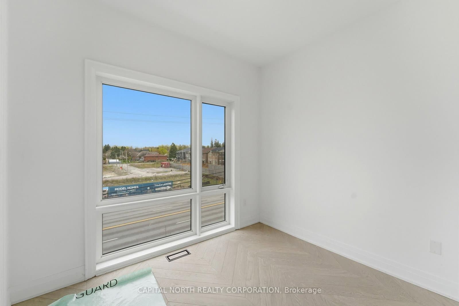 326 King Road thumbnail 24