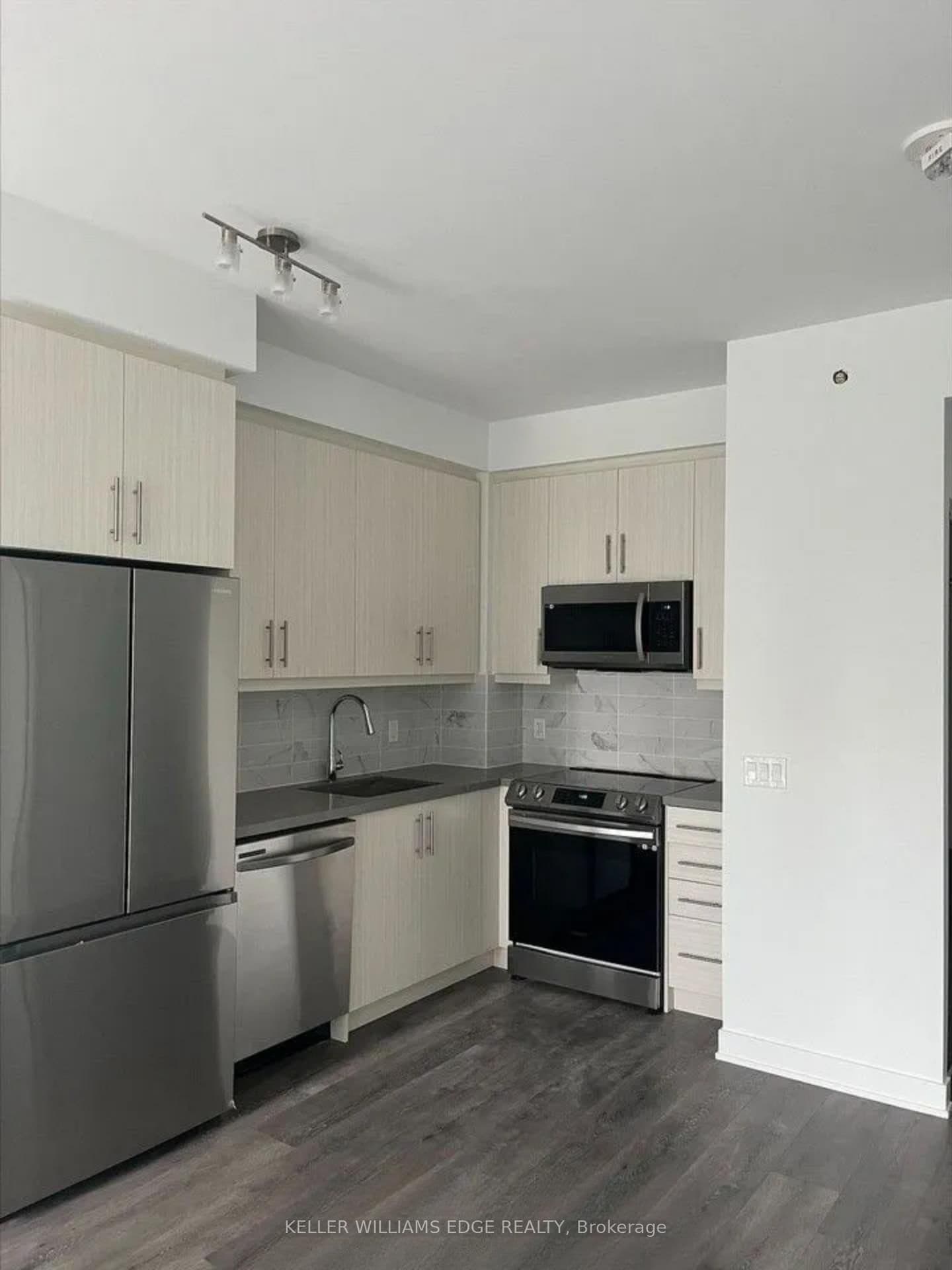 105 Oneida Crescent, Unit 401 thumbnail 3