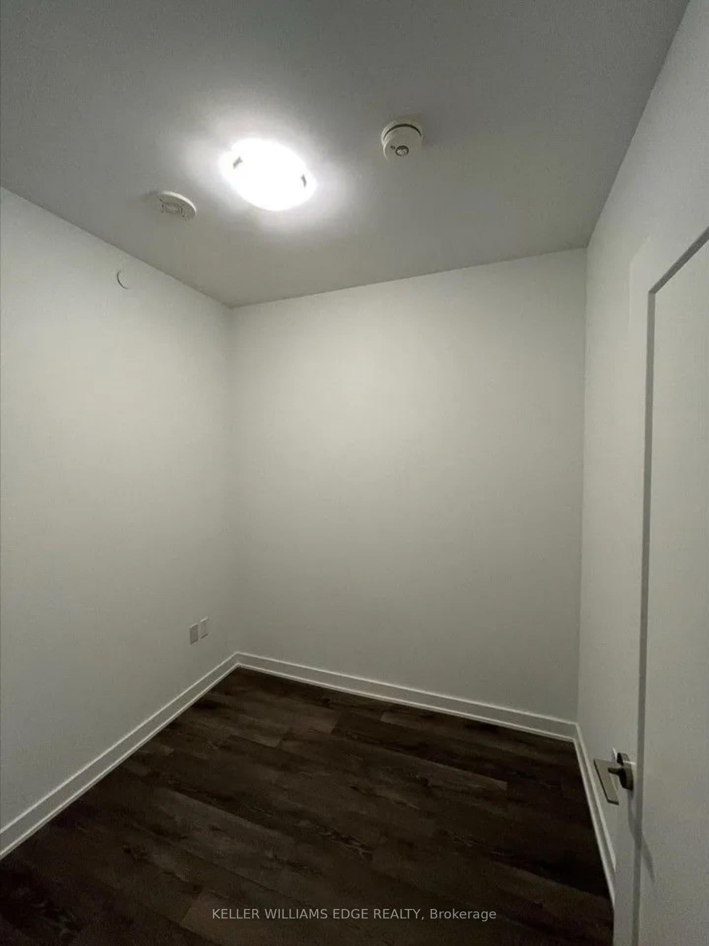 105 Oneida Crescent, Unit 401 thumbnail 6