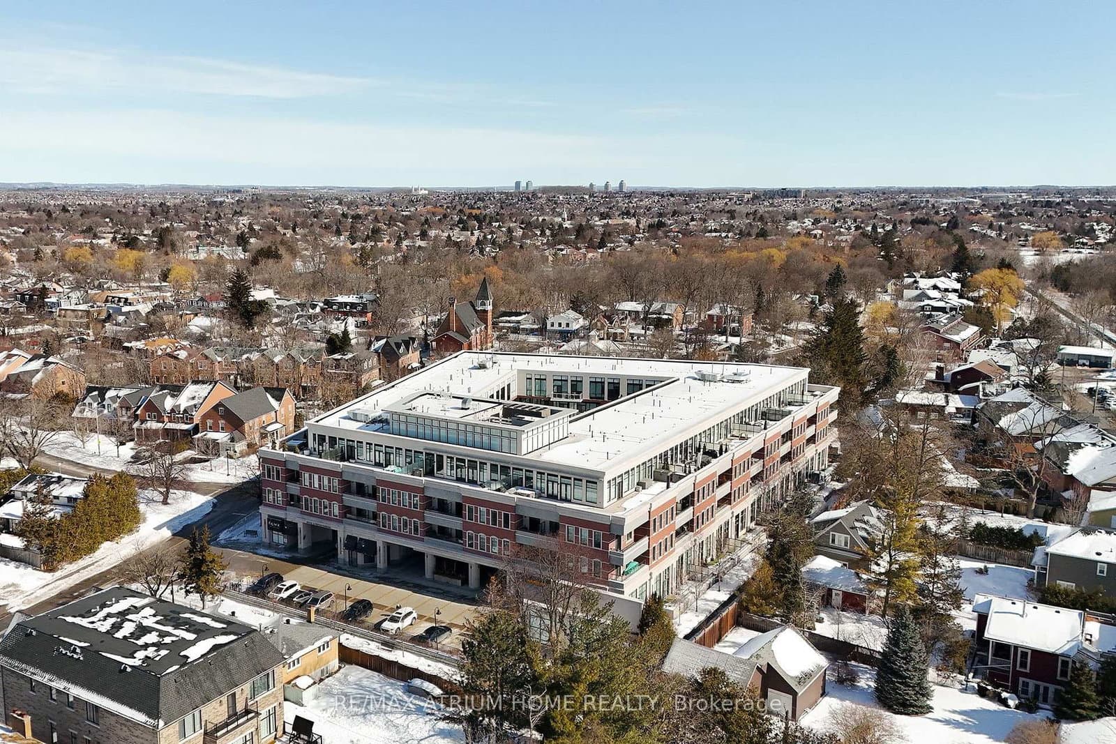 20 Fred Varley Drive, Unit 324 thumbnail 2