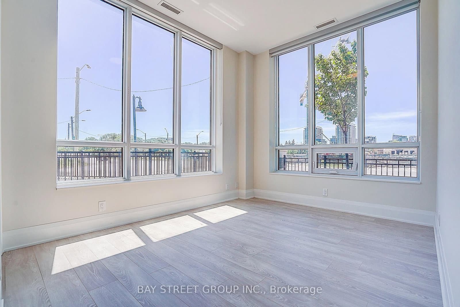 8 Water Walk Drive, Unit 105 thumbnail 33