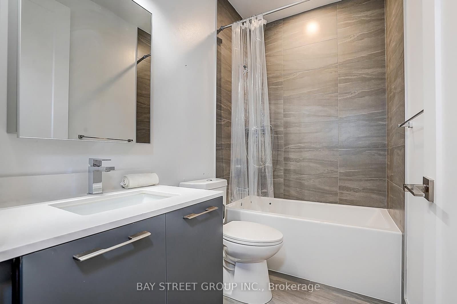 8 Water Walk Drive, Unit 105 thumbnail 43