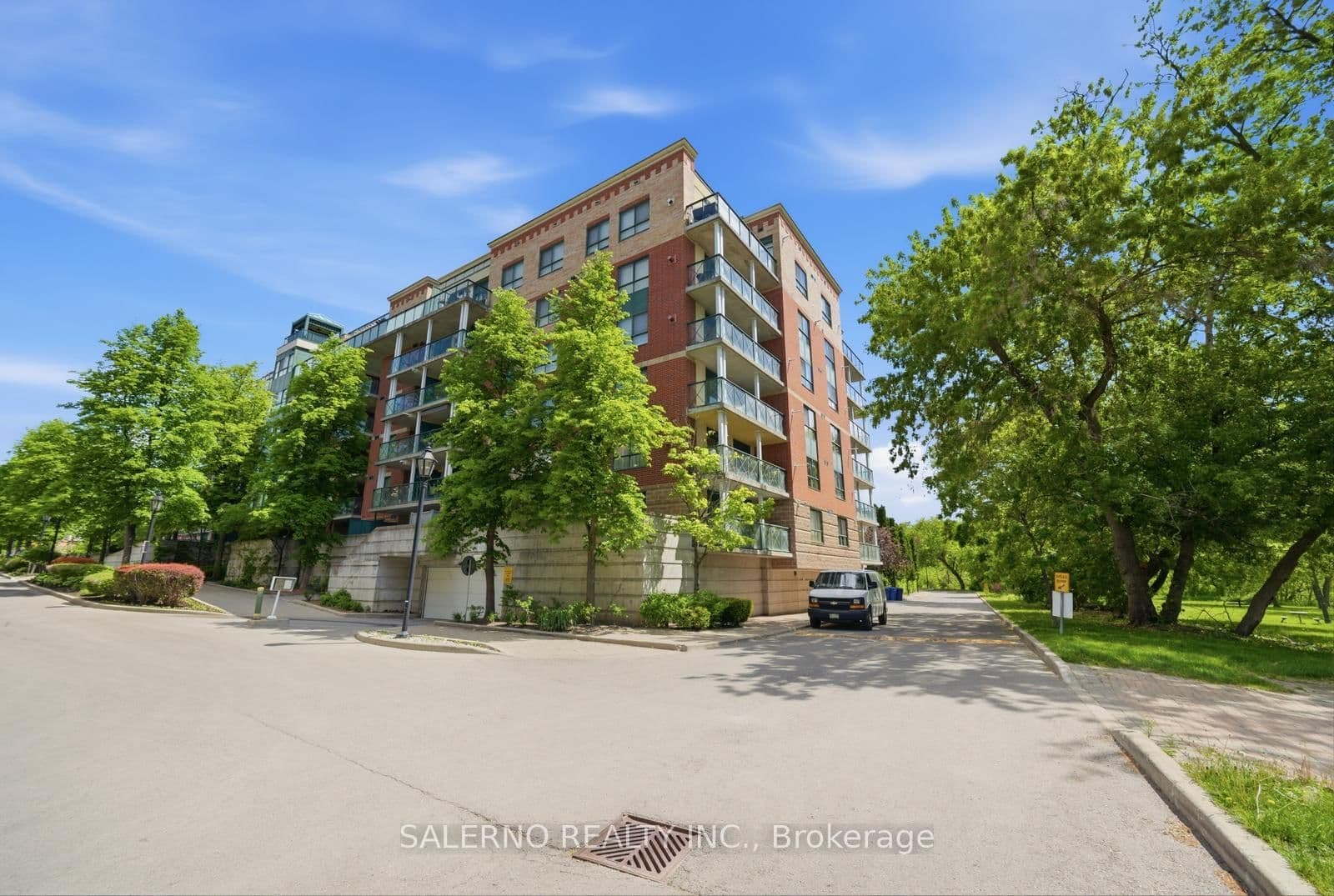 141 Woodbridge Avenue, Unit 312 - Image 1