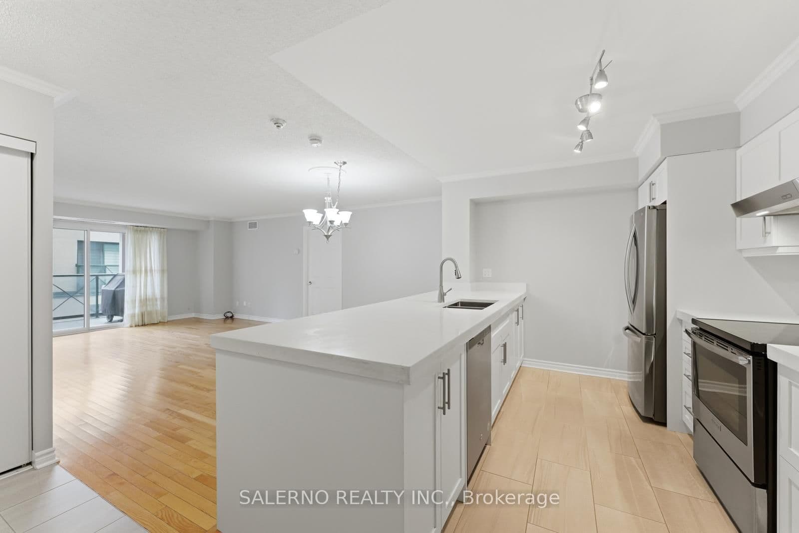 141 Woodbridge Avenue, Unit 312 thumbnail 8