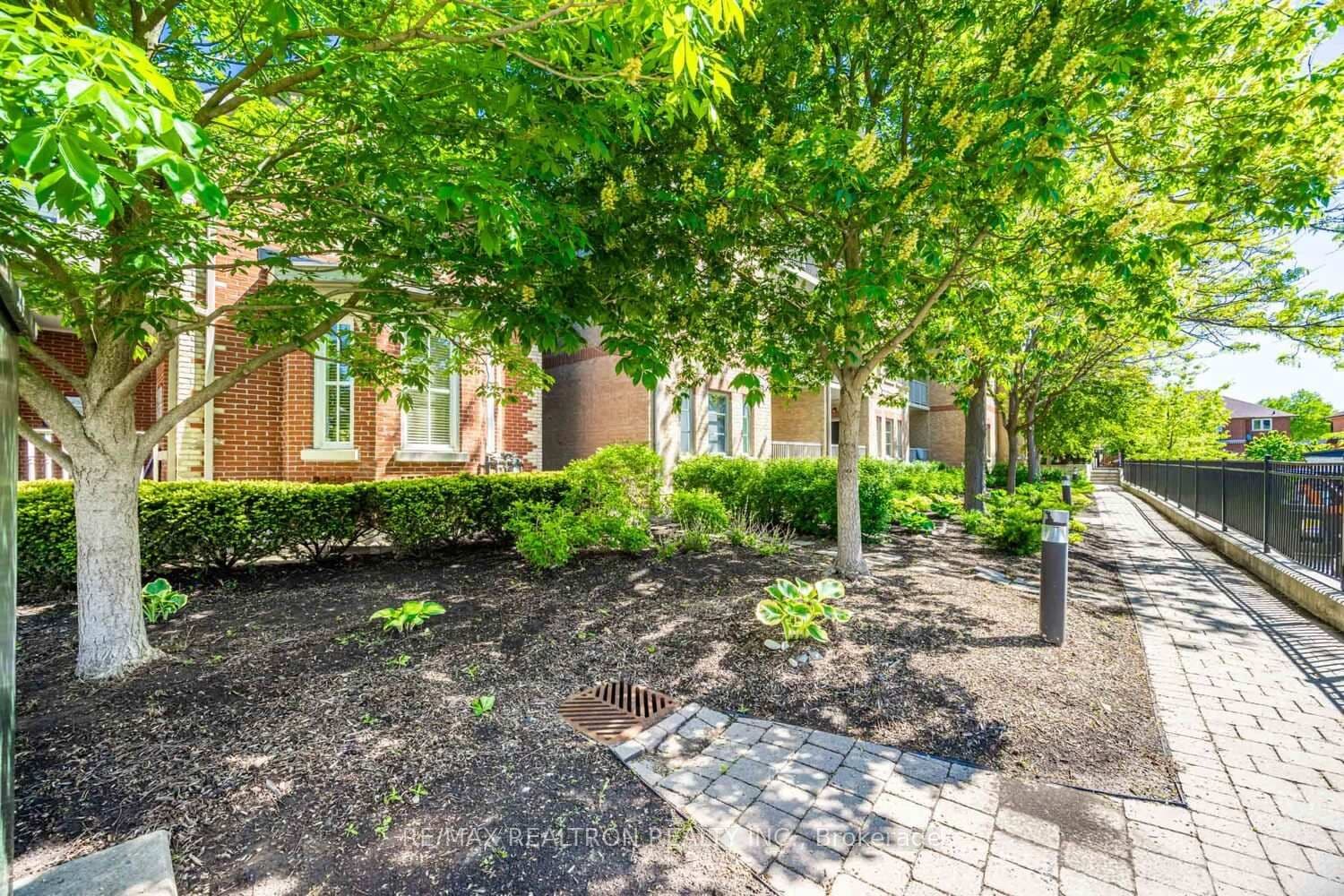 9901 Keele Street, Unit 207 thumbnail 20