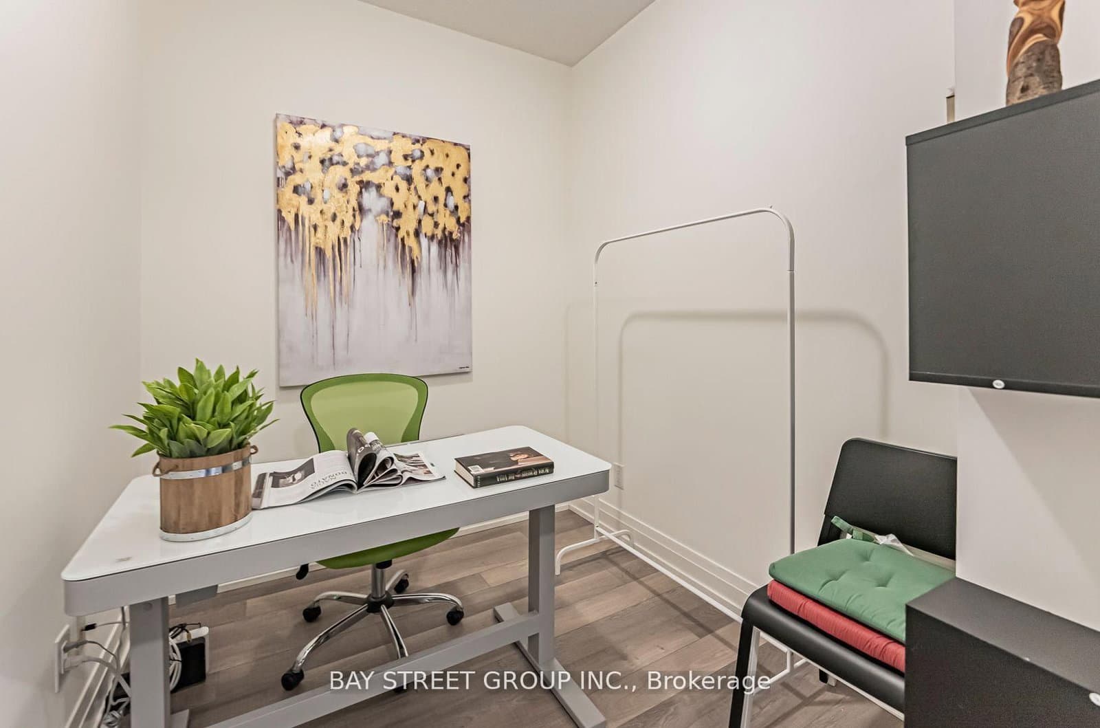 7167 Yonge Street, Unit 718 thumbnail 11