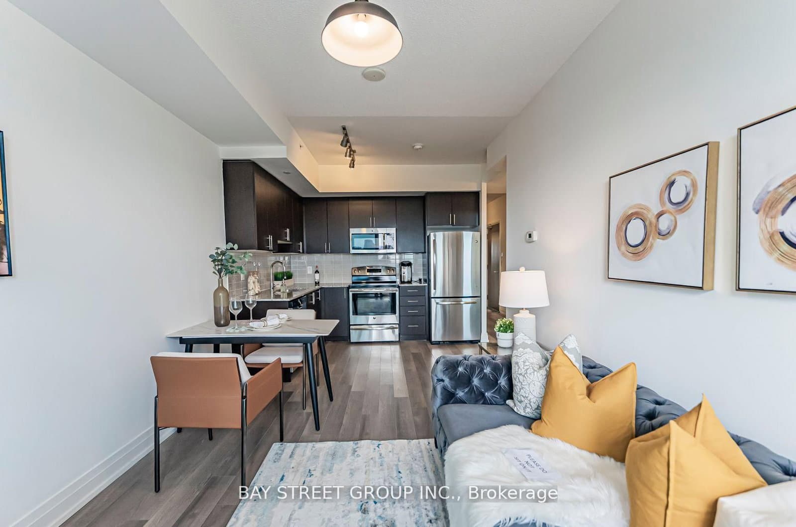 7167 Yonge Street, Unit 718 thumbnail 23