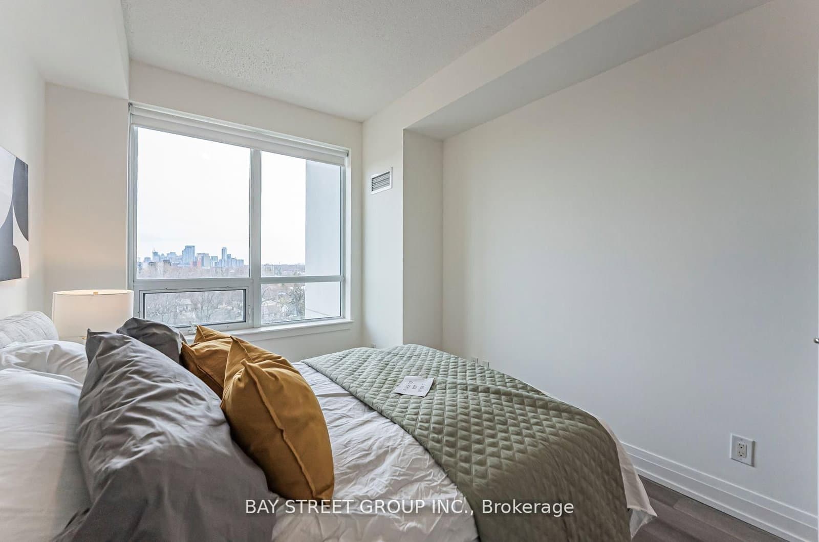 7167 Yonge Street, Unit 718 thumbnail 26
