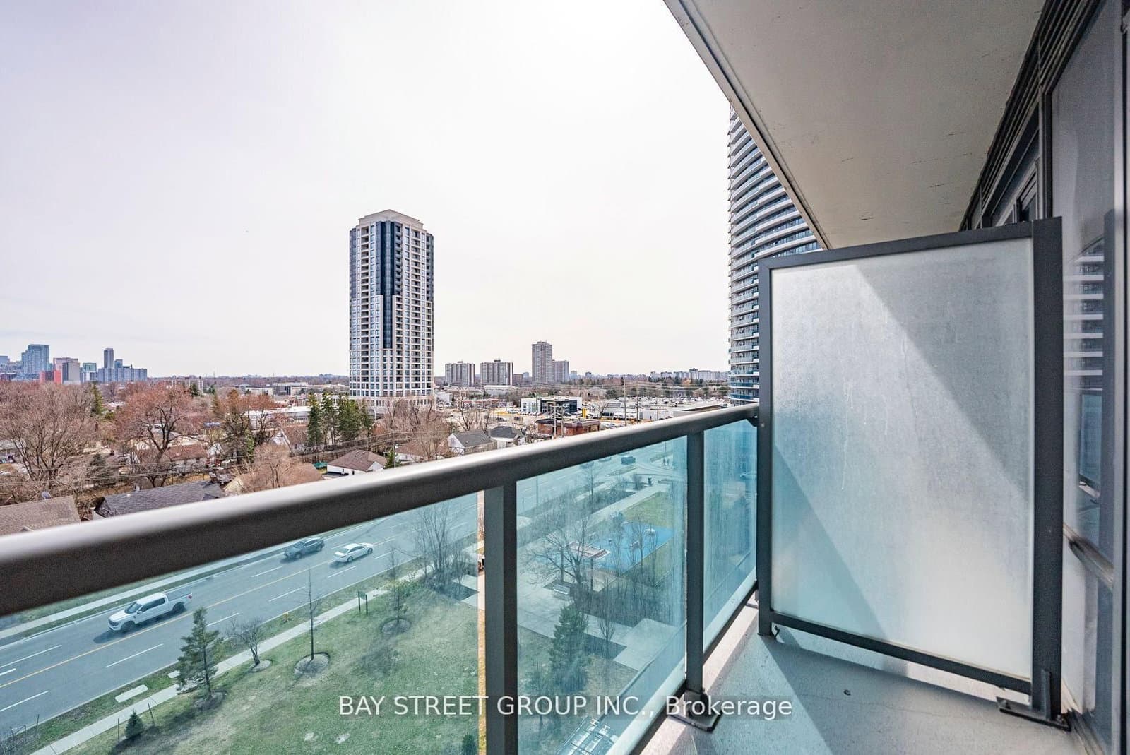 7167 Yonge Street, Unit 718 thumbnail 29