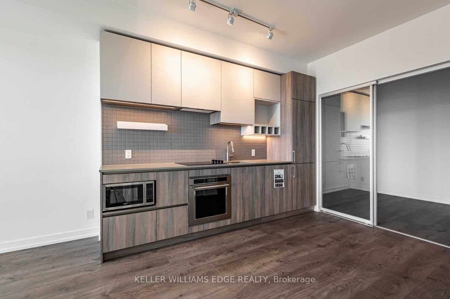 950 Portage Parkway, Unit 2005 thumbnail 2