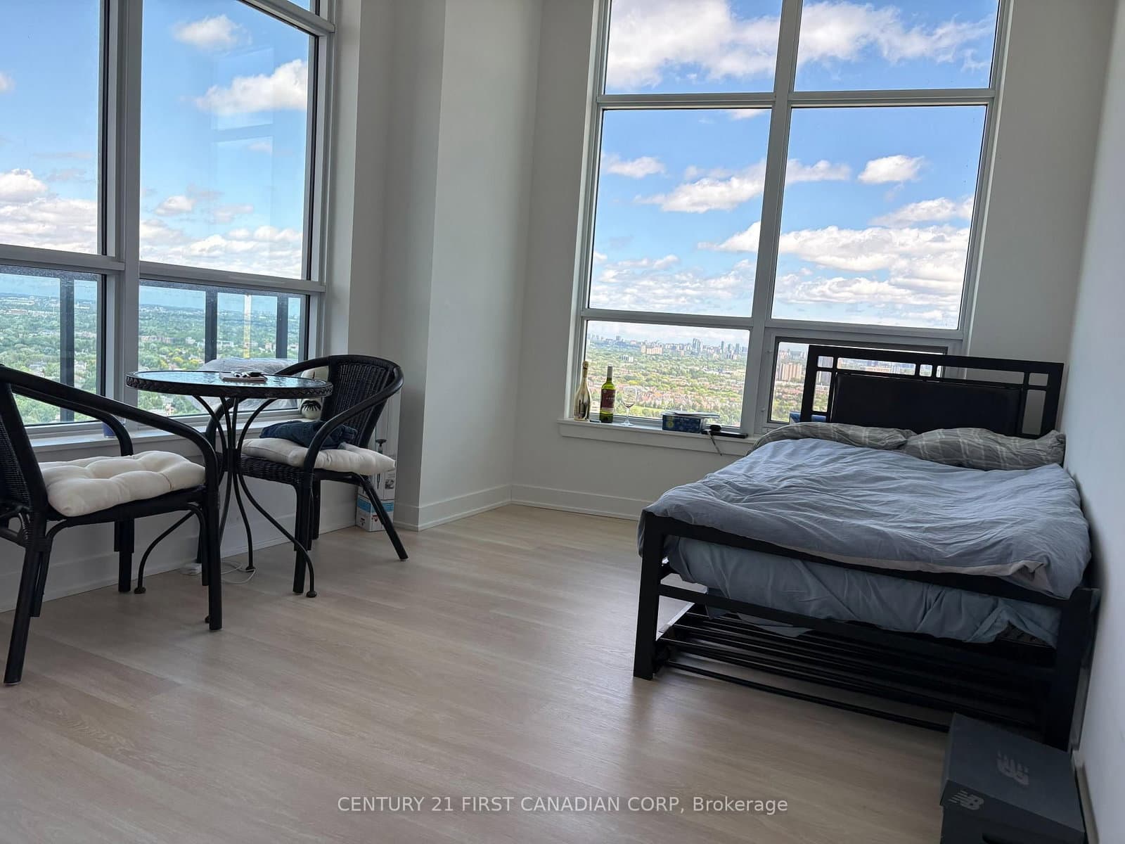 50 Upper Mall Way, Unit B-3011 thumbnail 8