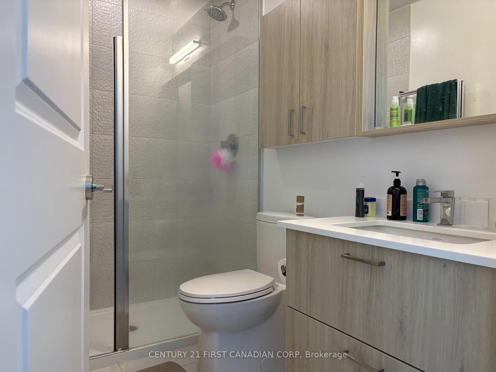 50 Upper Mall Way, Unit B-3011 thumbnail 9