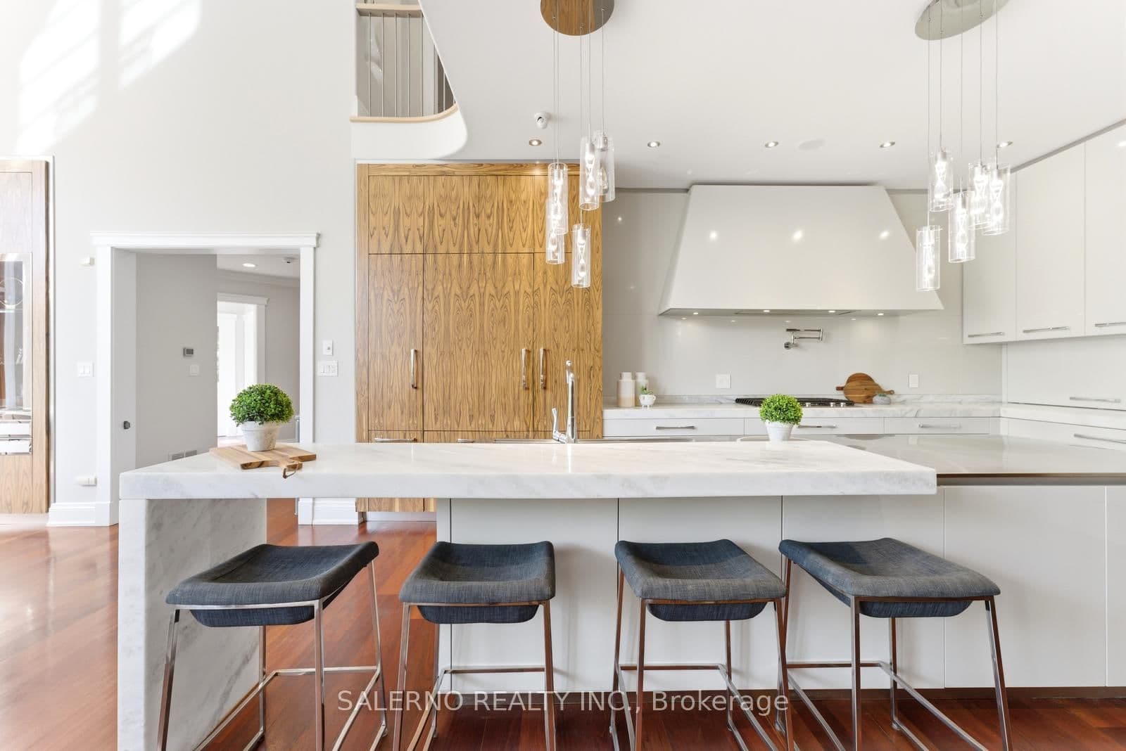 32 Daleview Court thumbnail 13