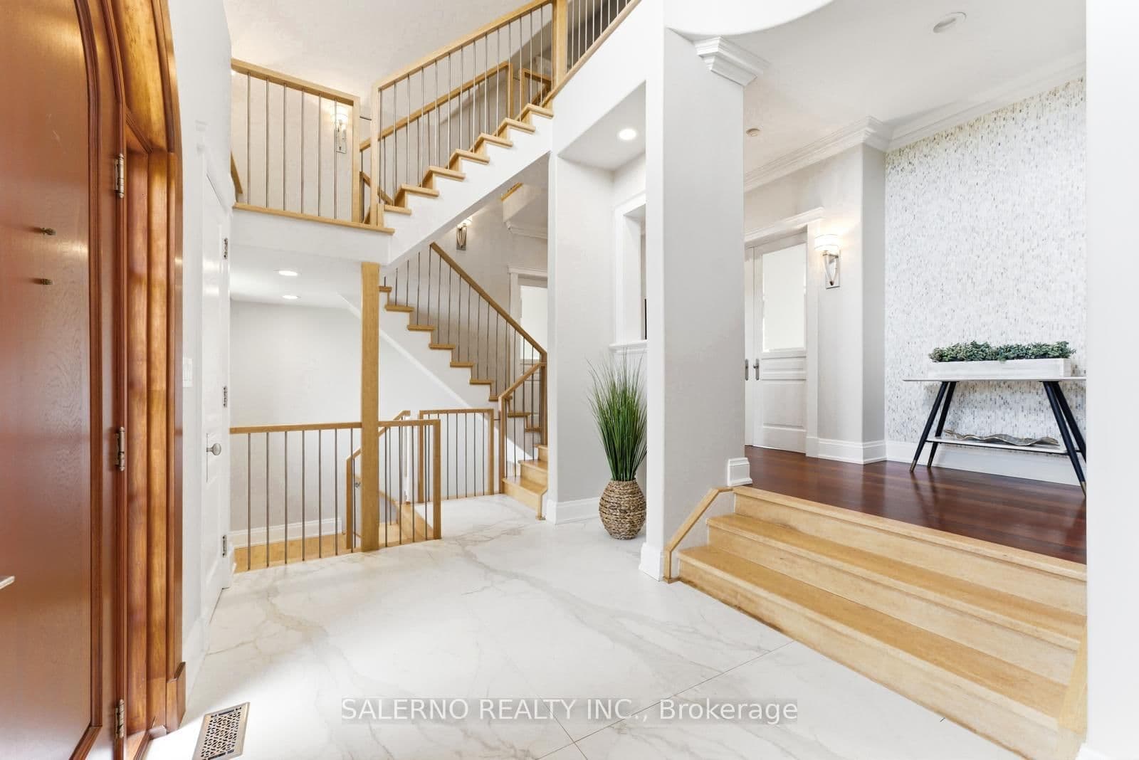 32 Daleview Court thumbnail 8