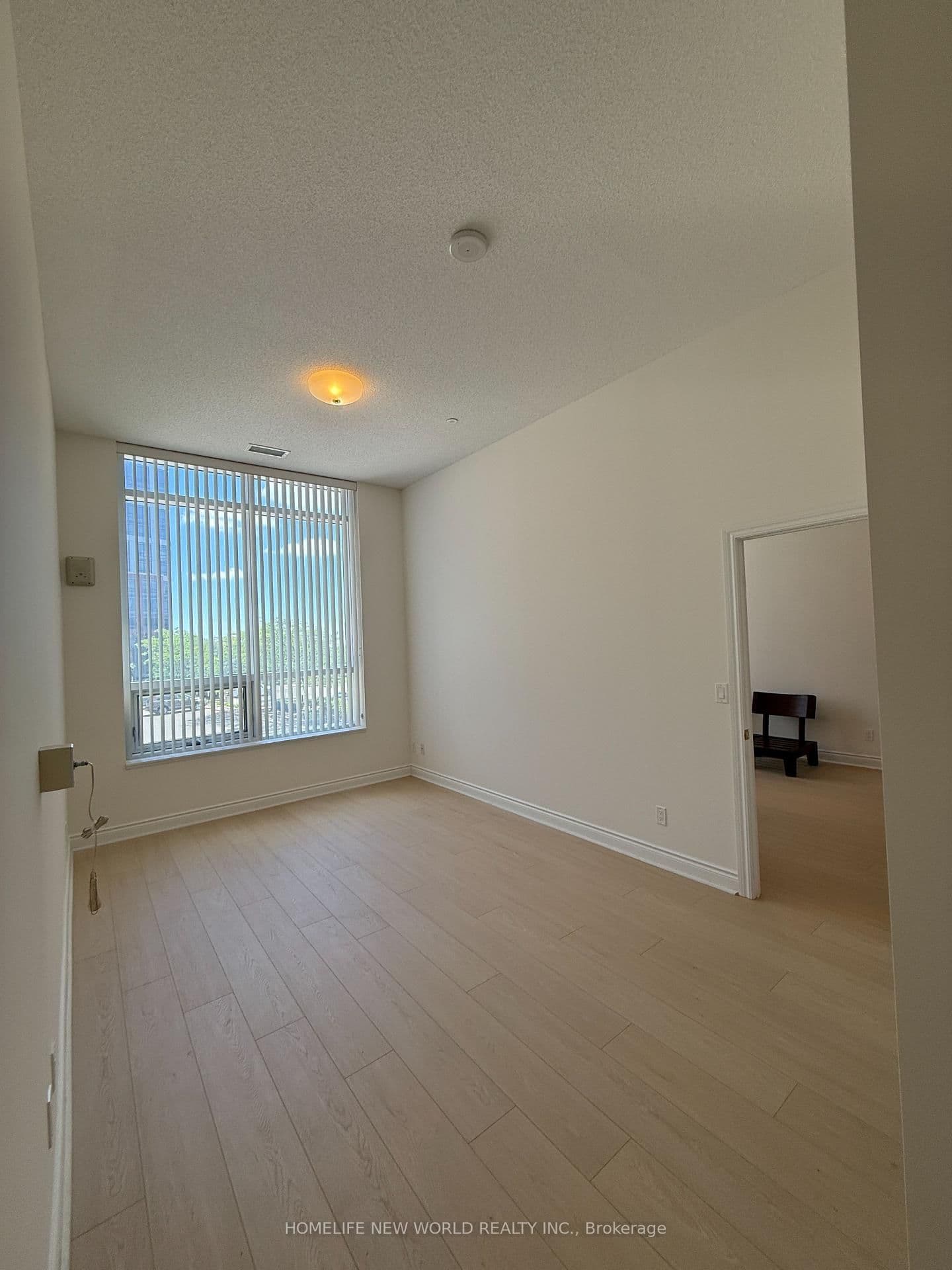 11211 Yonge Street, Unit 283 thumbnail 4
