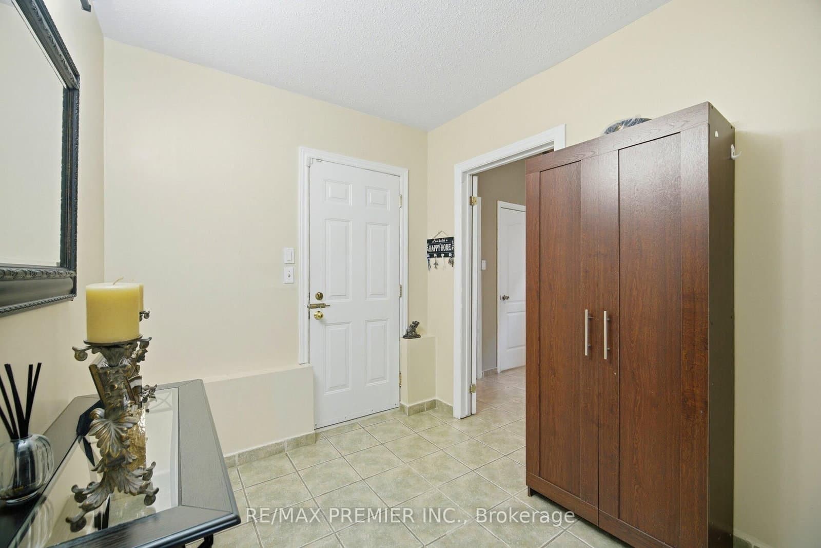 137 Blackthorn Drive thumbnail 24