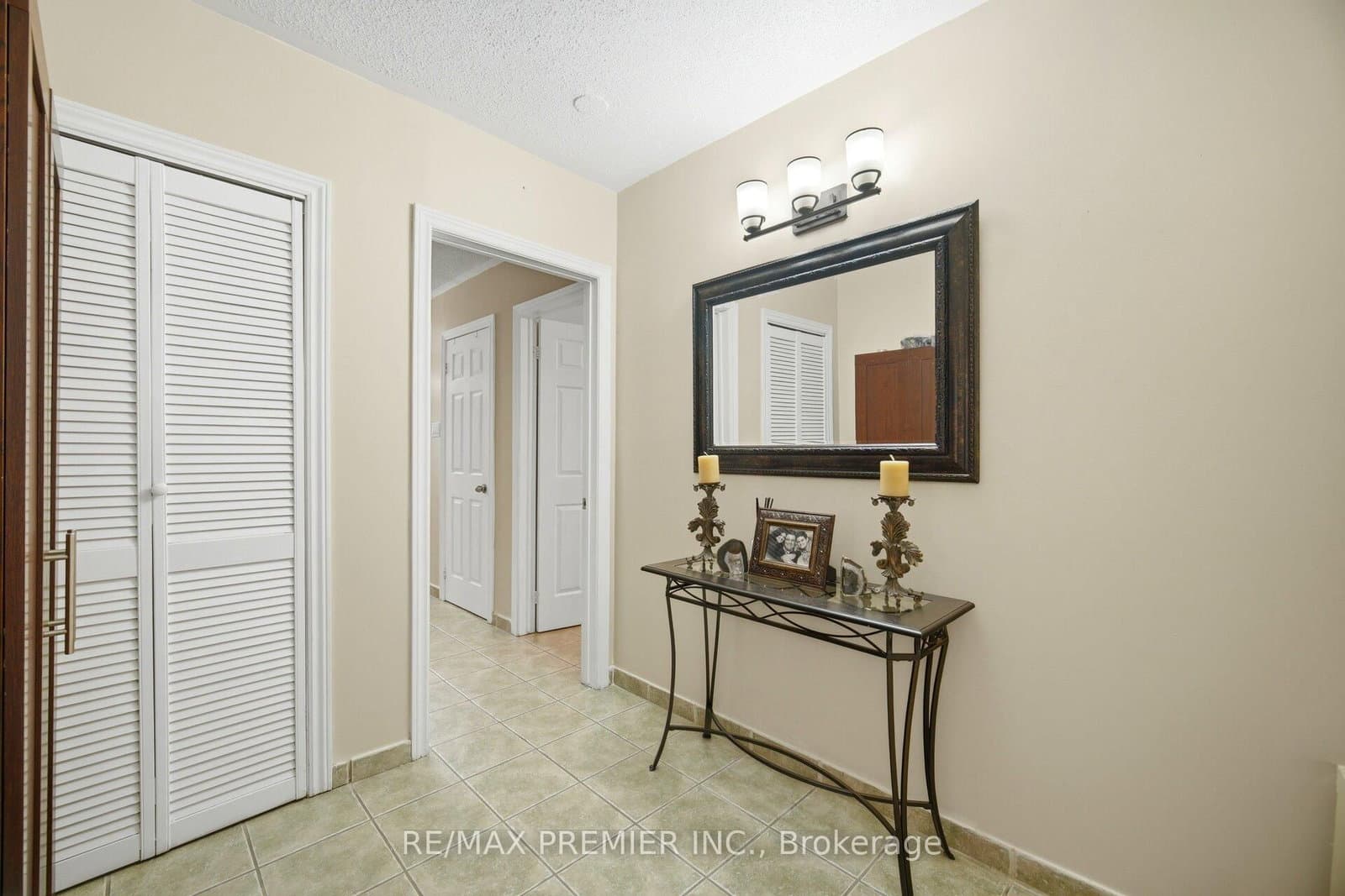 137 Blackthorn Drive thumbnail 25