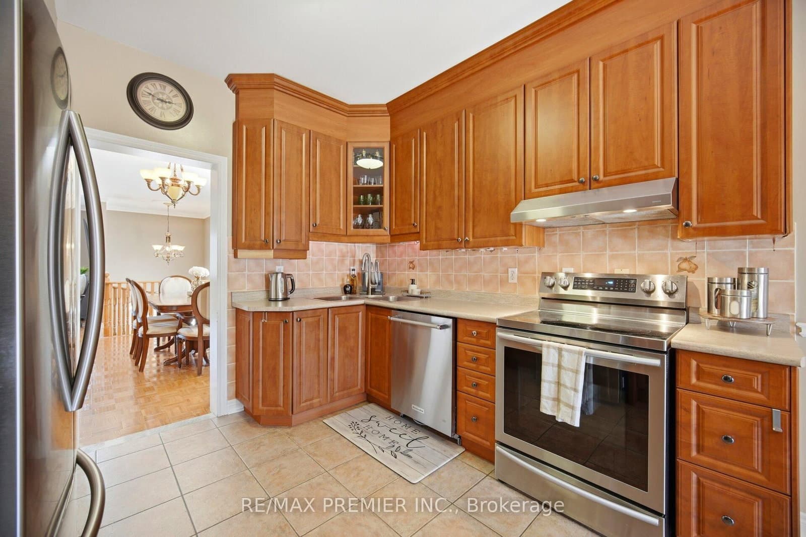 137 Blackthorn Drive thumbnail 9