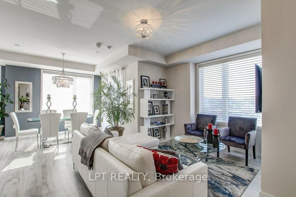 300 Alex Gardner Circle, Unit 64 thumbnail 6