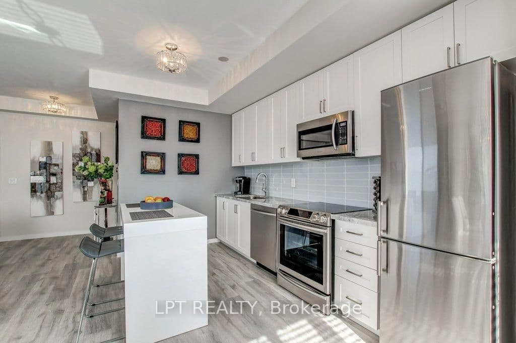 300 Alex Gardner Circle, Unit 64 thumbnail 8
