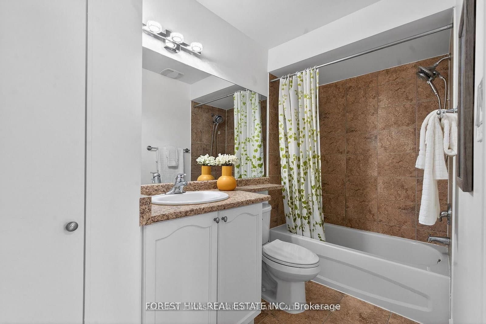 8 Brighton Place, Unit 17 thumbnail 16