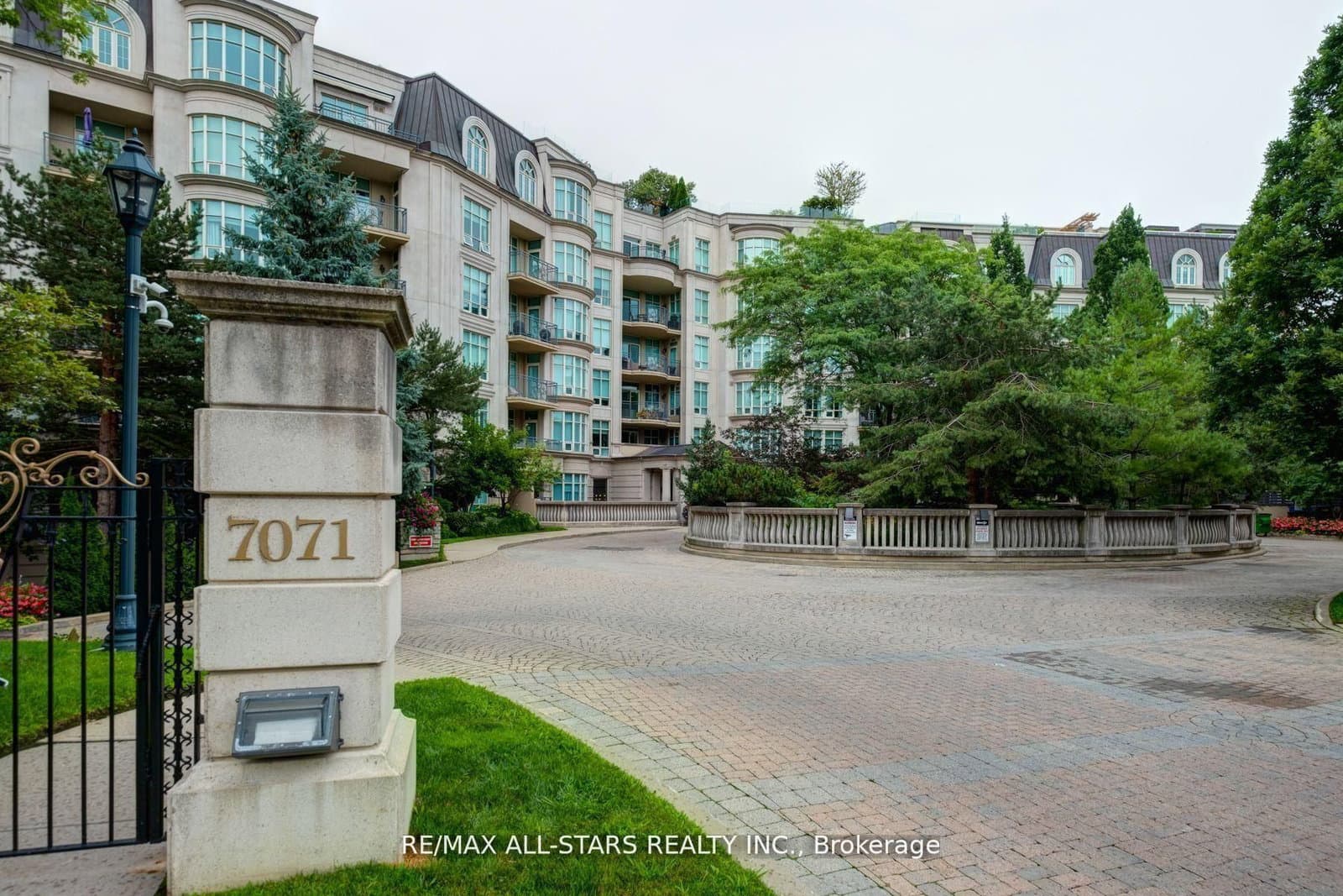 7071 Bayview Avenue, Unit 211 - Image 1