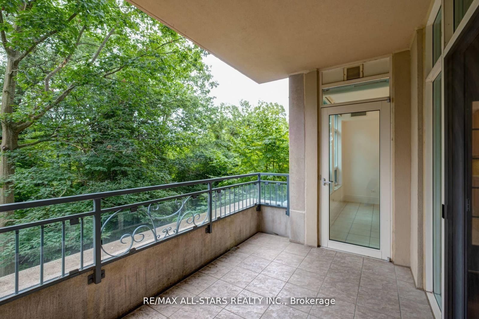 7071 Bayview Avenue, Unit 211 thumbnail 14