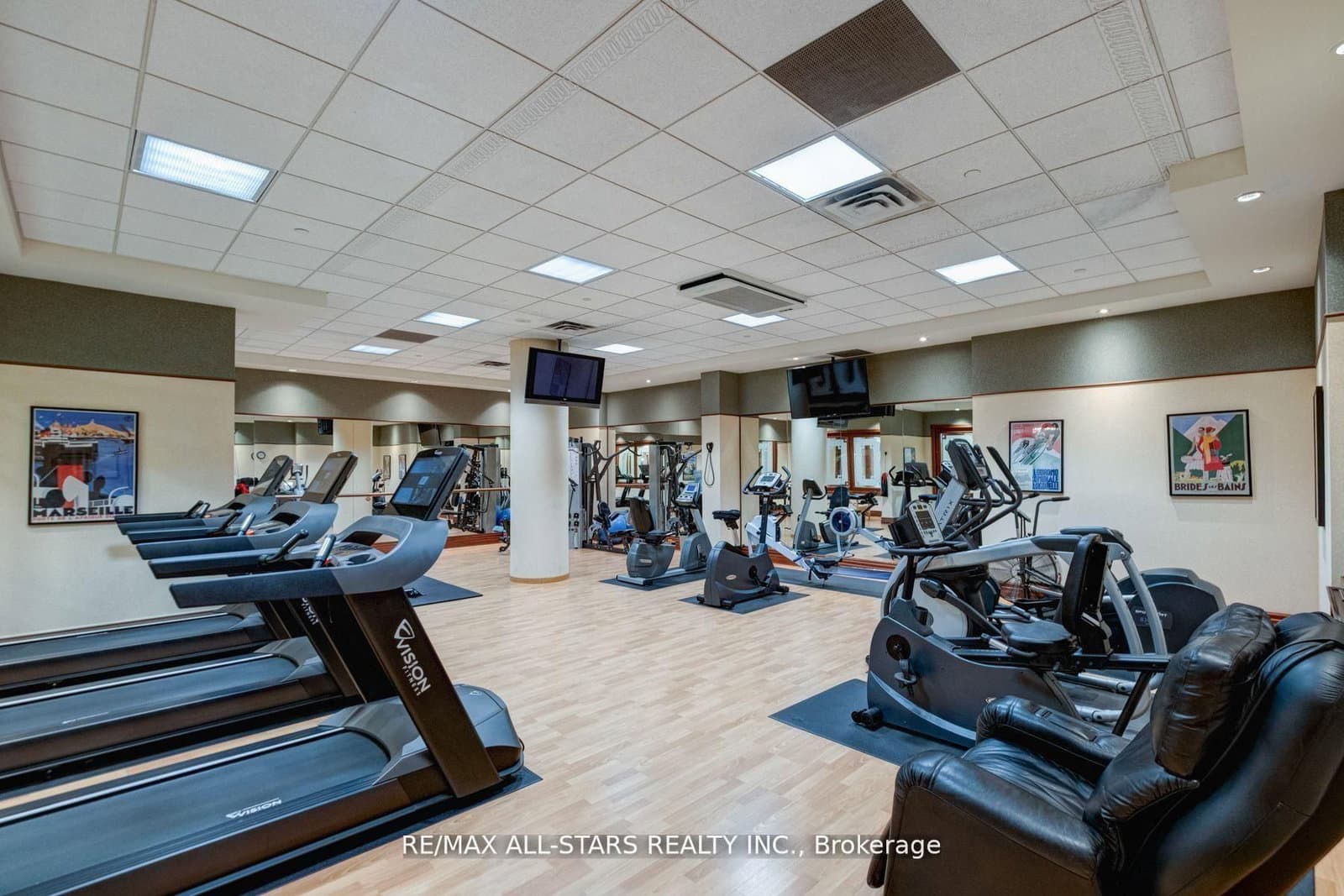 7071 Bayview Avenue, Unit 211 thumbnail 26