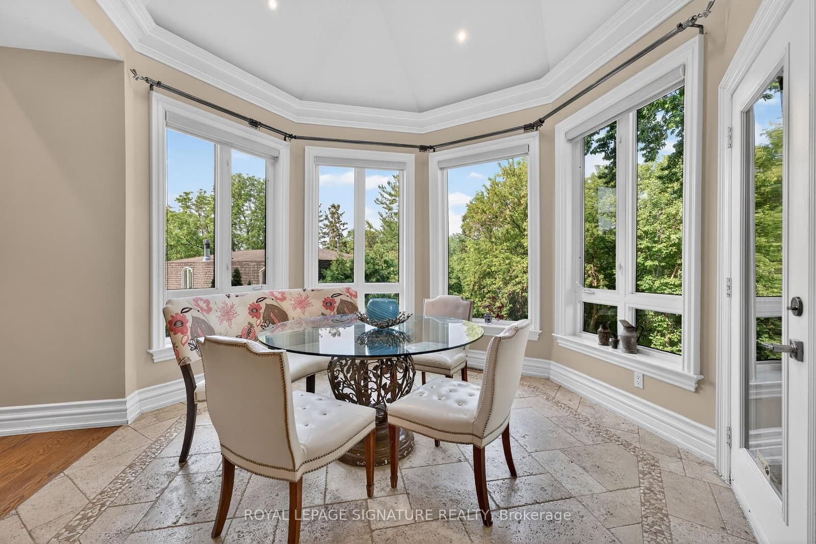 217 Garden Avenue thumbnail 14