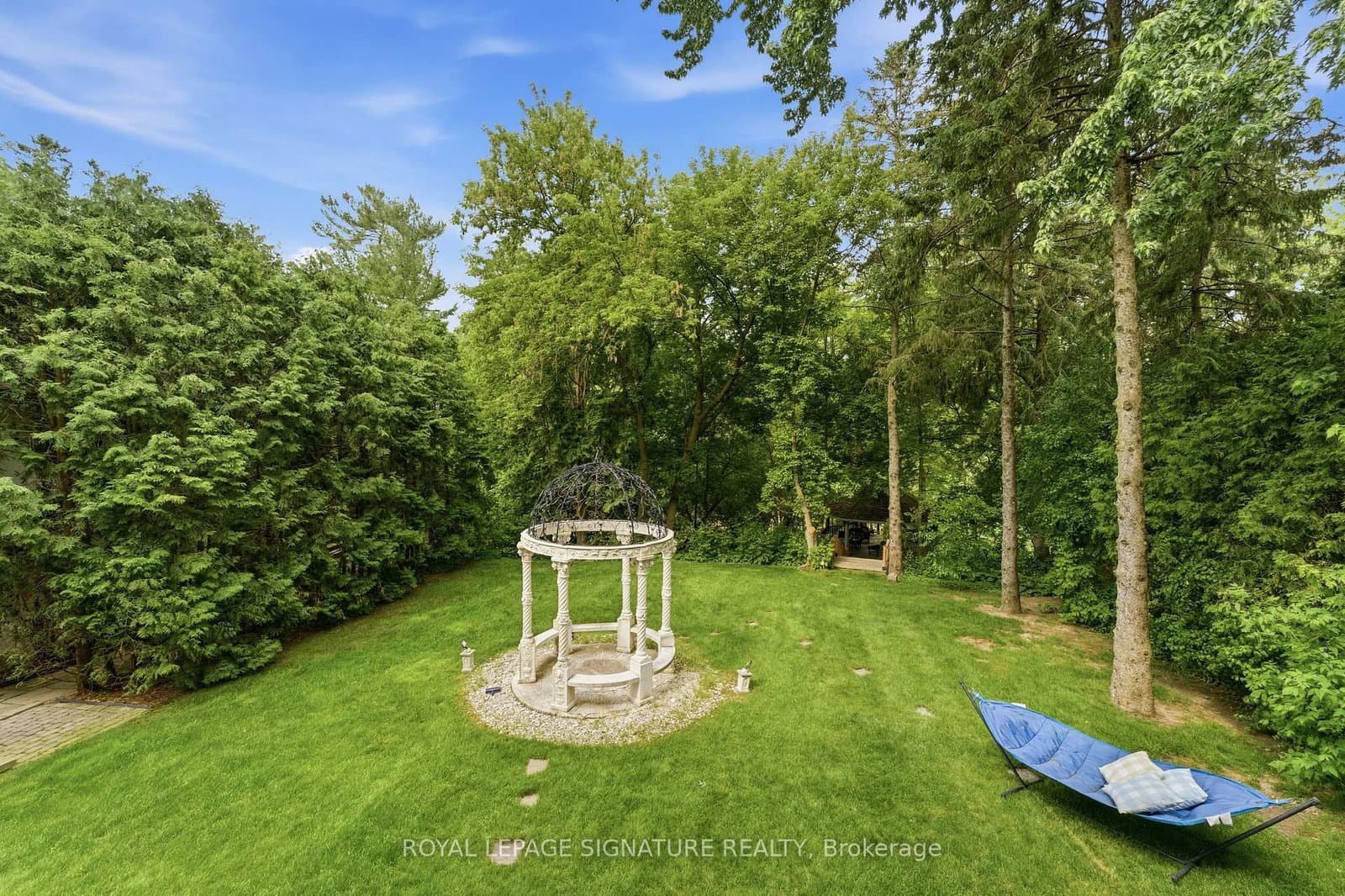217 Garden Avenue thumbnail 15