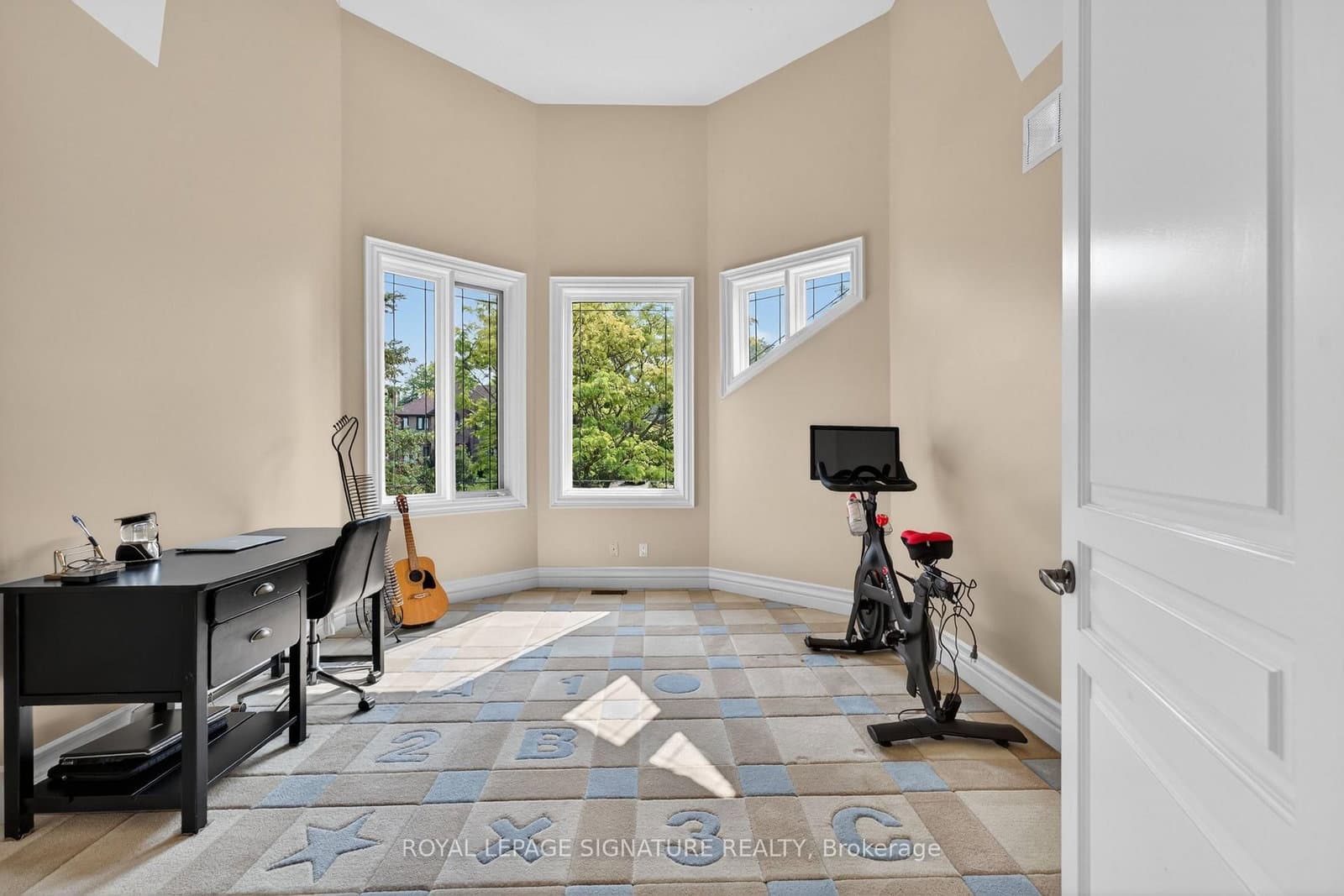 217 Garden Avenue thumbnail 24