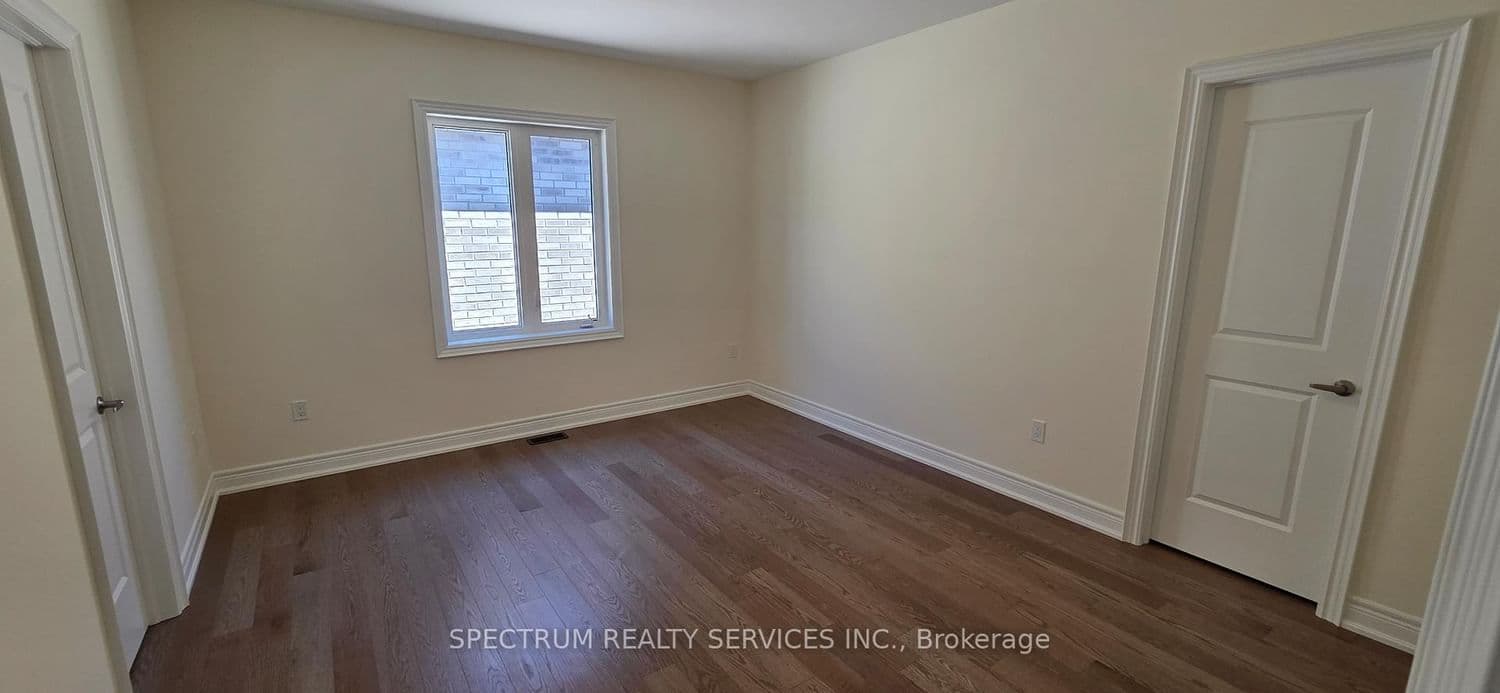 21 Lorrain Hand Crescent thumbnail 18