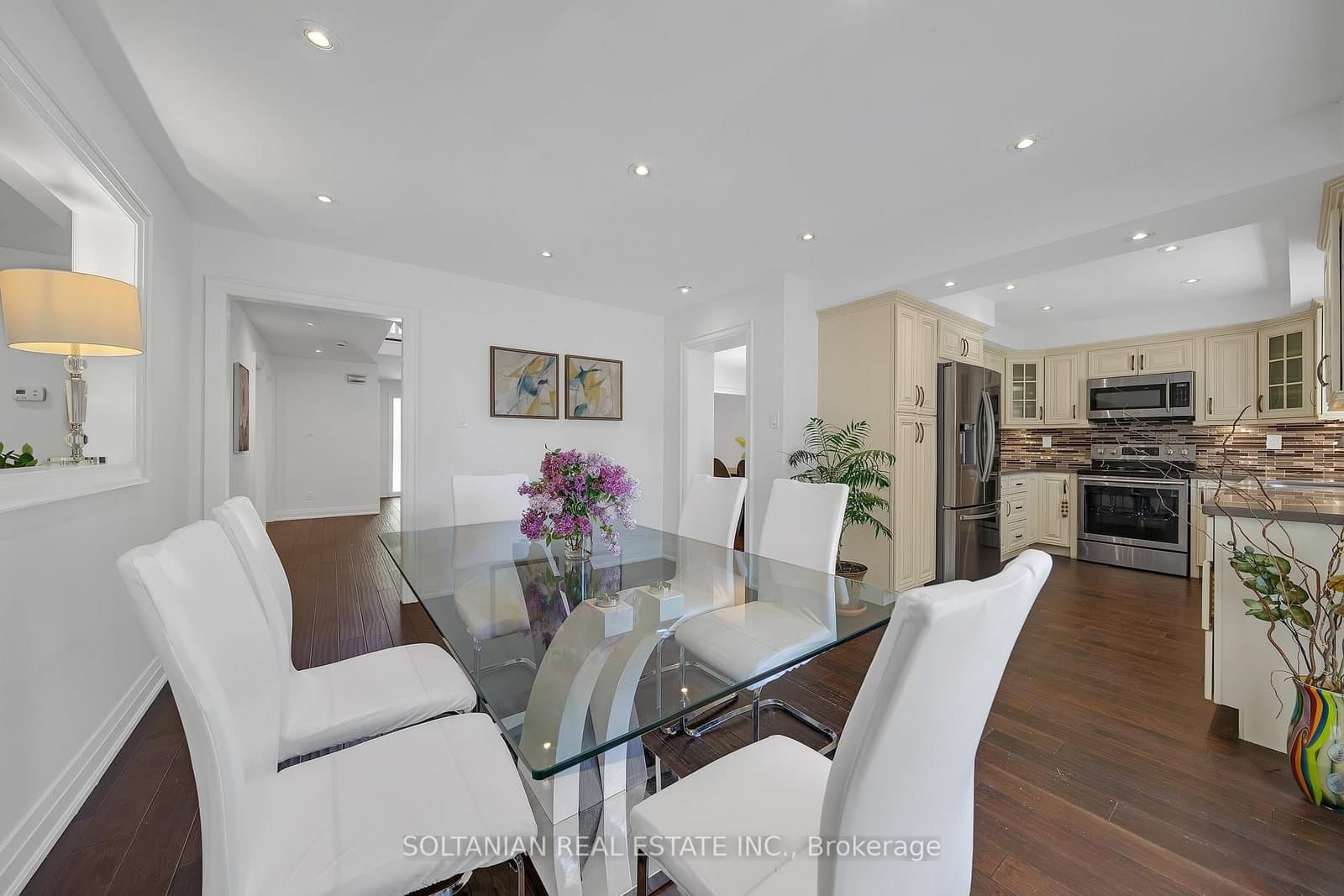 12 Dorian Place thumbnail 9