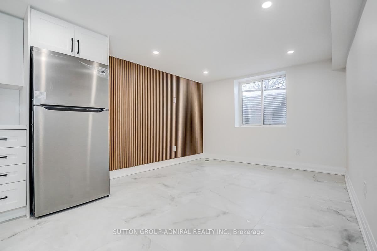 176 Cherrywood Drive thumbnail 9