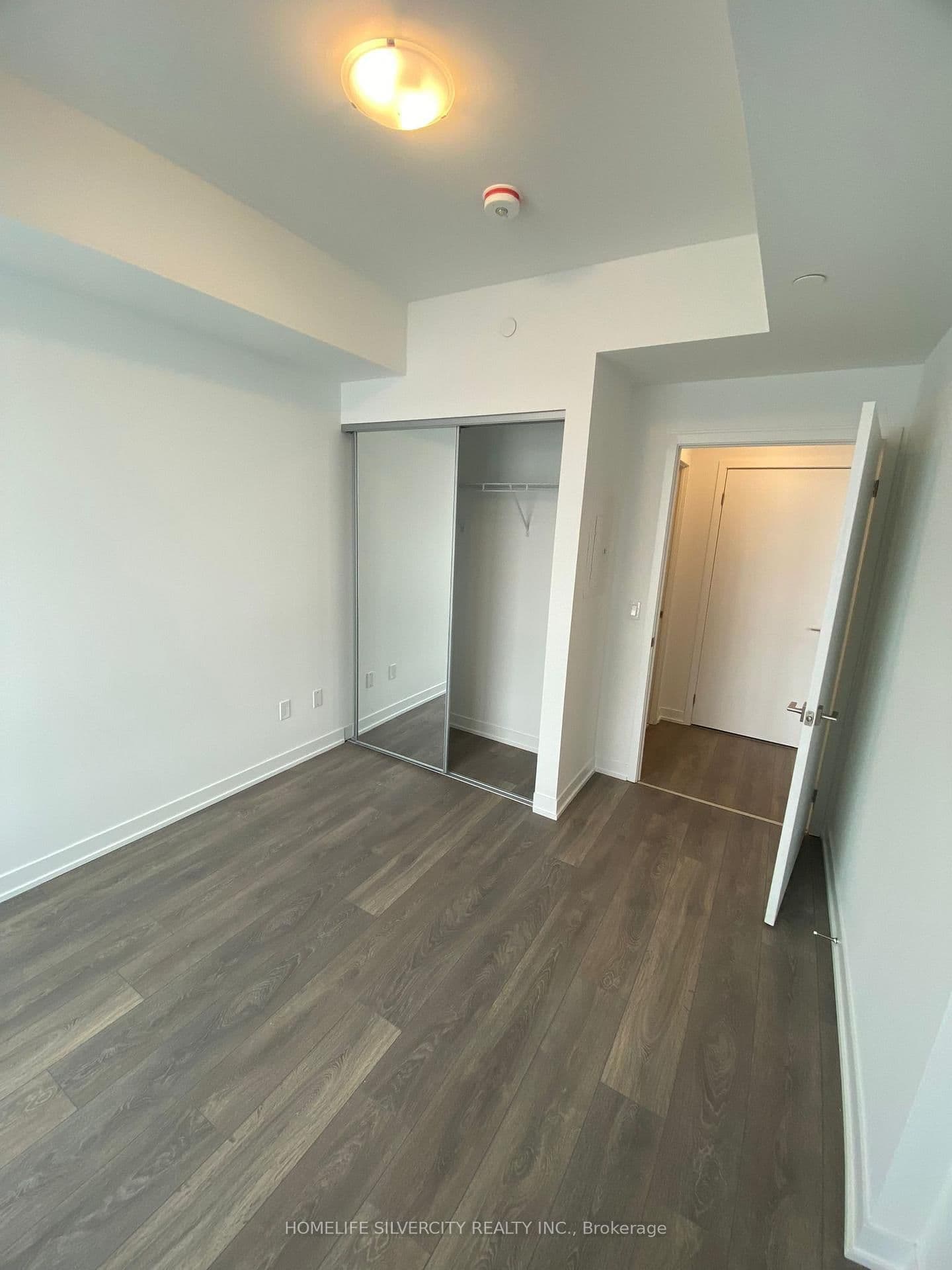 474 Caldari Road, Unit 313 thumbnail 8