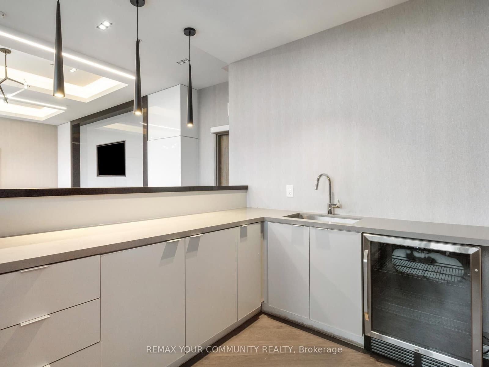 99 Eagle Rock Way, Unit 1012 thumbnail 37