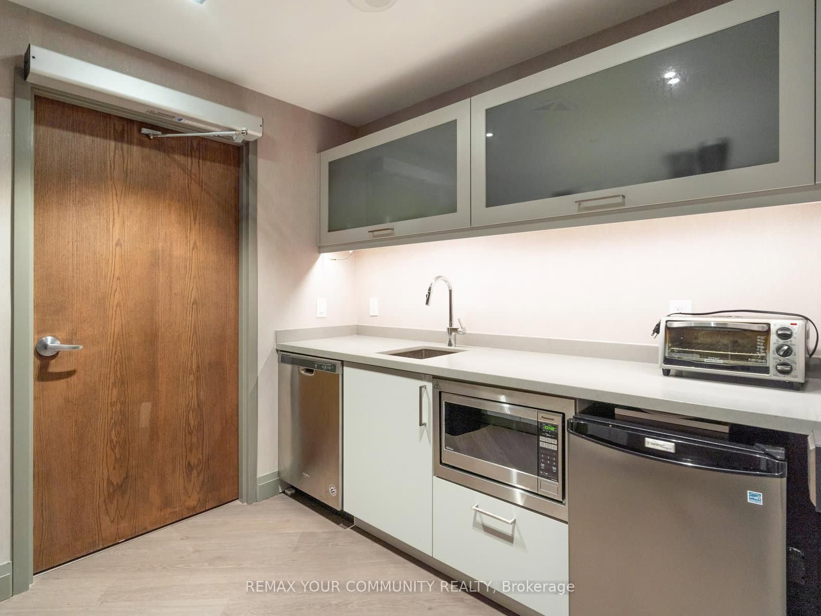 99 Eagle Rock Way, Unit 1012 thumbnail 38
